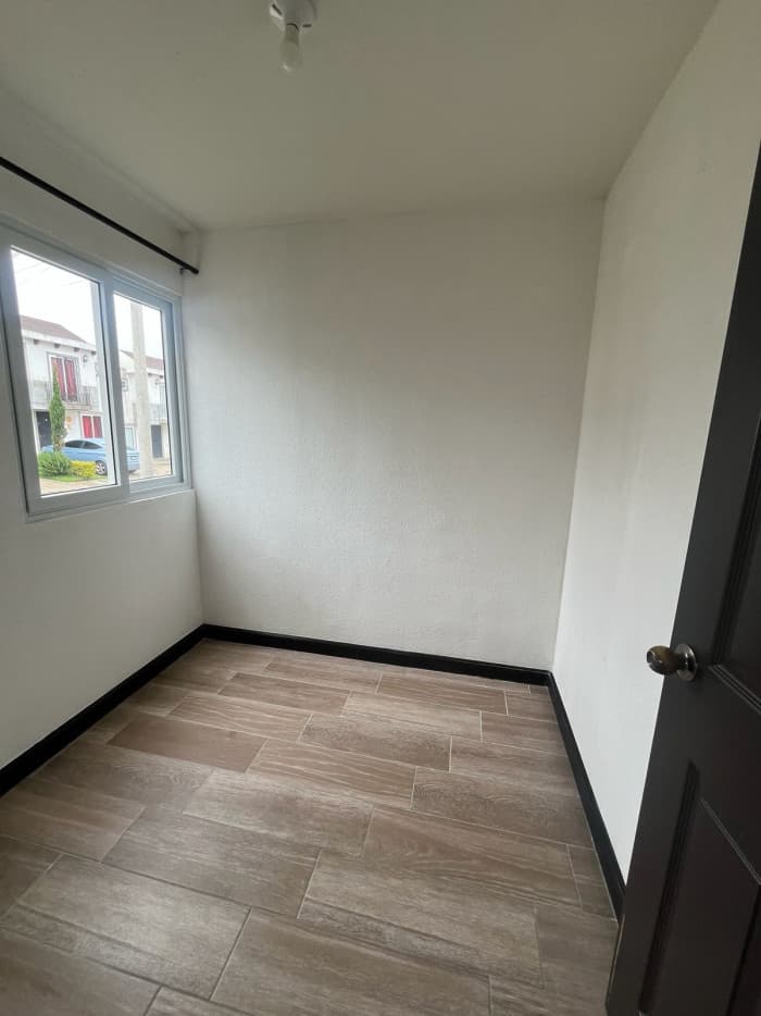 Casa en Venta o Renta Valles de Navarra San José Pinula - foto 4