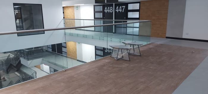 Oficina moderna en renta en Zona 9 Guatemala - foto 9