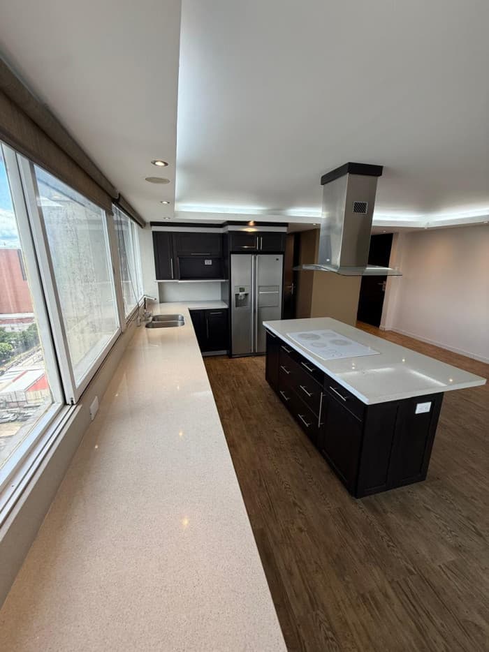 Penthouse en renta en Ciudad Vieja, Zona 10 - foto 2