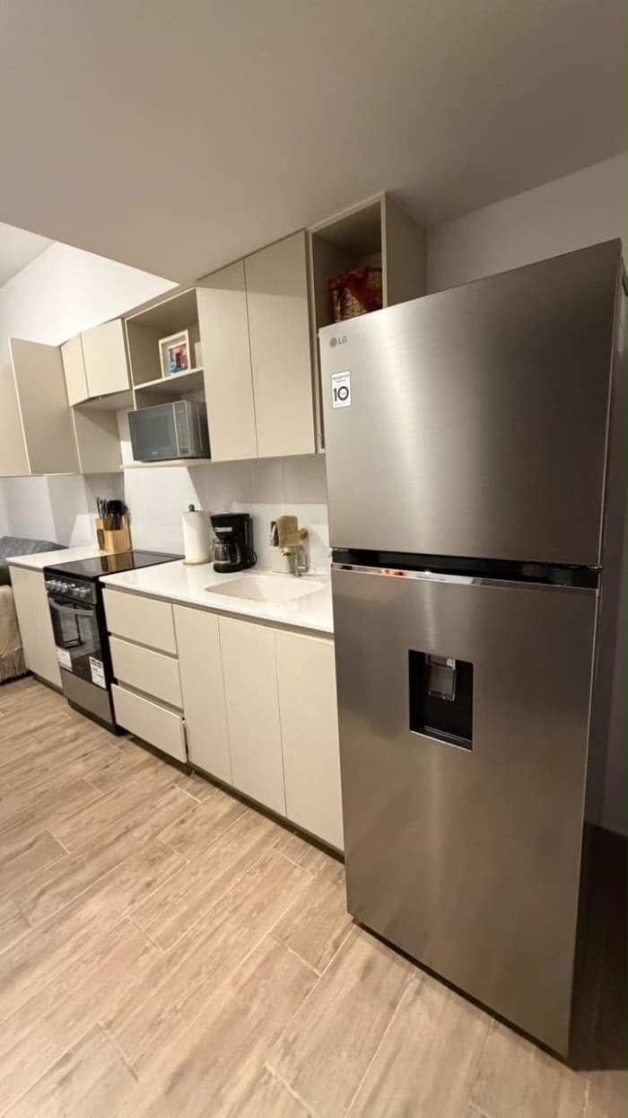 Apartamento amueblado y equipado en alquiler en  Zona 4 - foto 3