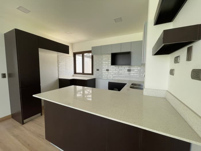 Casa en venta Vista Hermosa zona 15 - foto 4