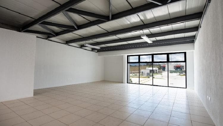 Se Renta Ofibodega en Quetzaltenango, Guatemala - foto 4