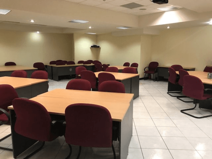 Oficina en venta en Europlaza zona 14 Guatemala - foto 2