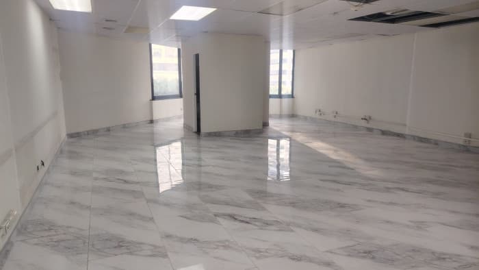 Oficina céntrica en Alquiler en zona 10 Guatemala - foto 4