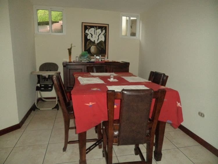 Casa en venta  en San Lázaro zona 15 Guatemala,  - foto 2