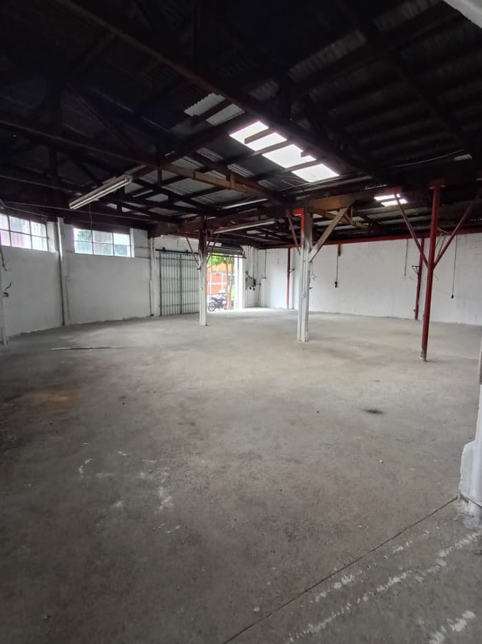 Local Comercial en renta en la Quinta Samayoa zona 7 - foto 7