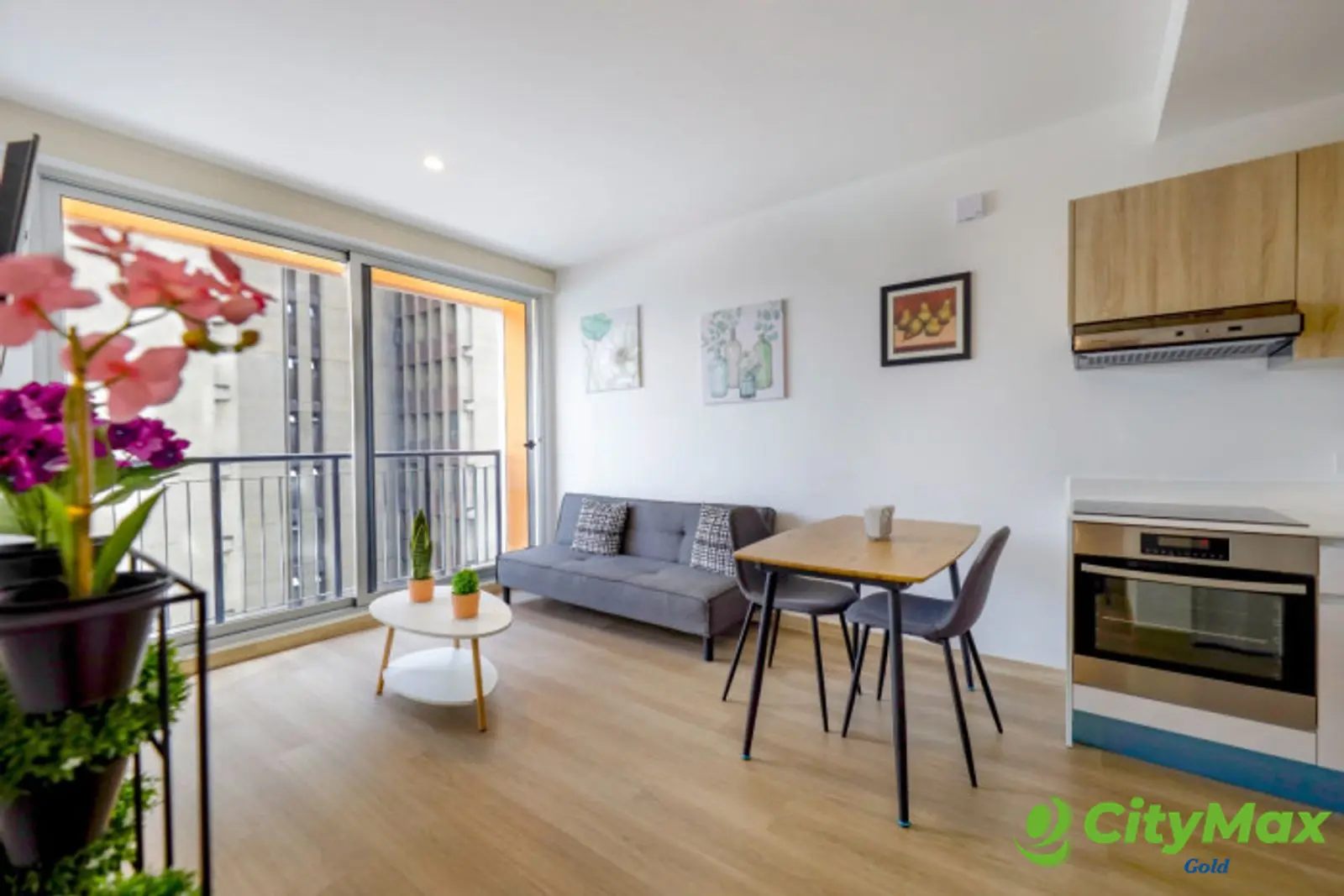 Apartamento amueblado en renta en zona 4 - foto 1