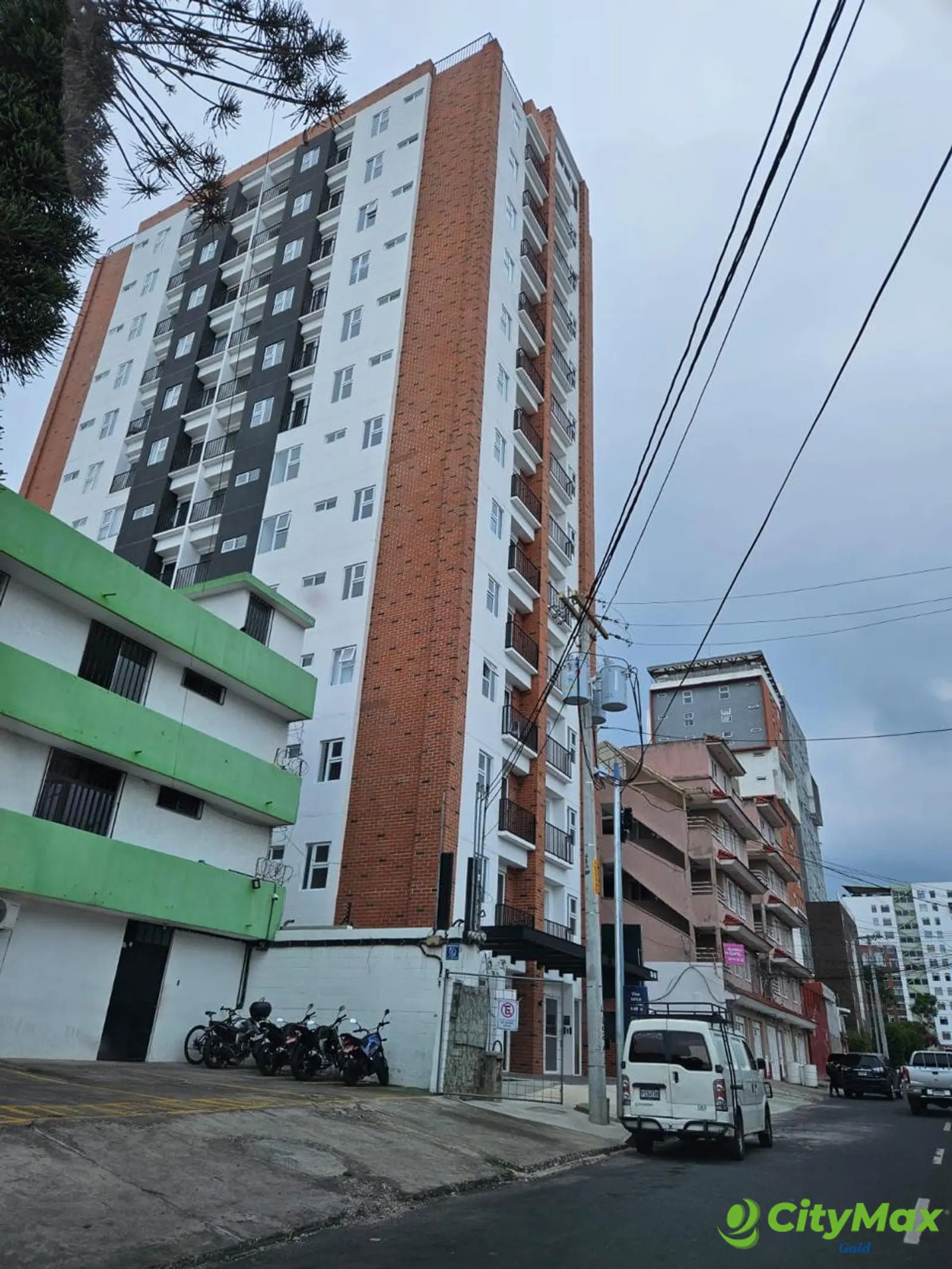 Apartamento en Venta  en zona 12 - foto 1
