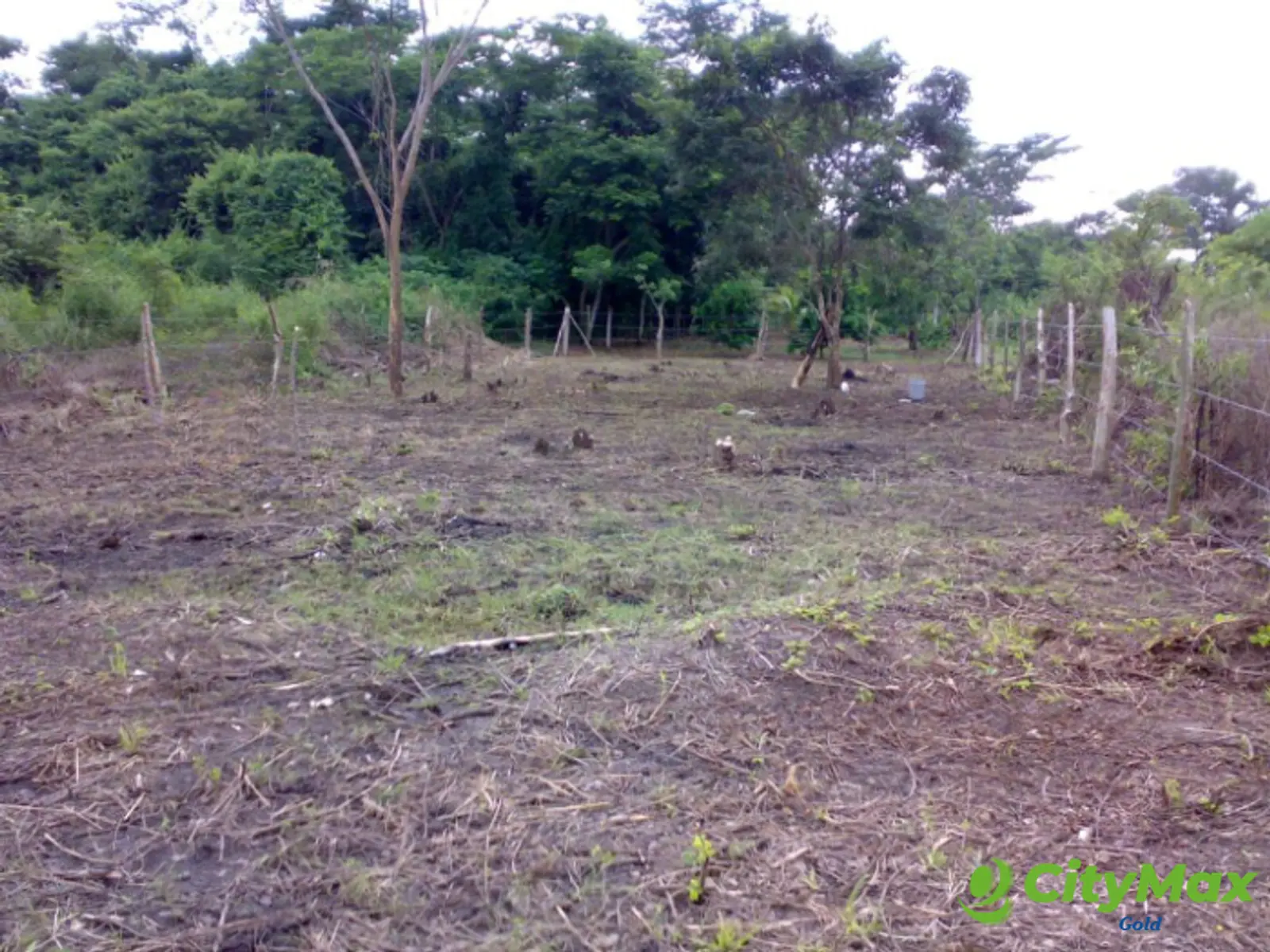Terreno en venta en Laguna de Torremolinos, Escuintla - foto 1
