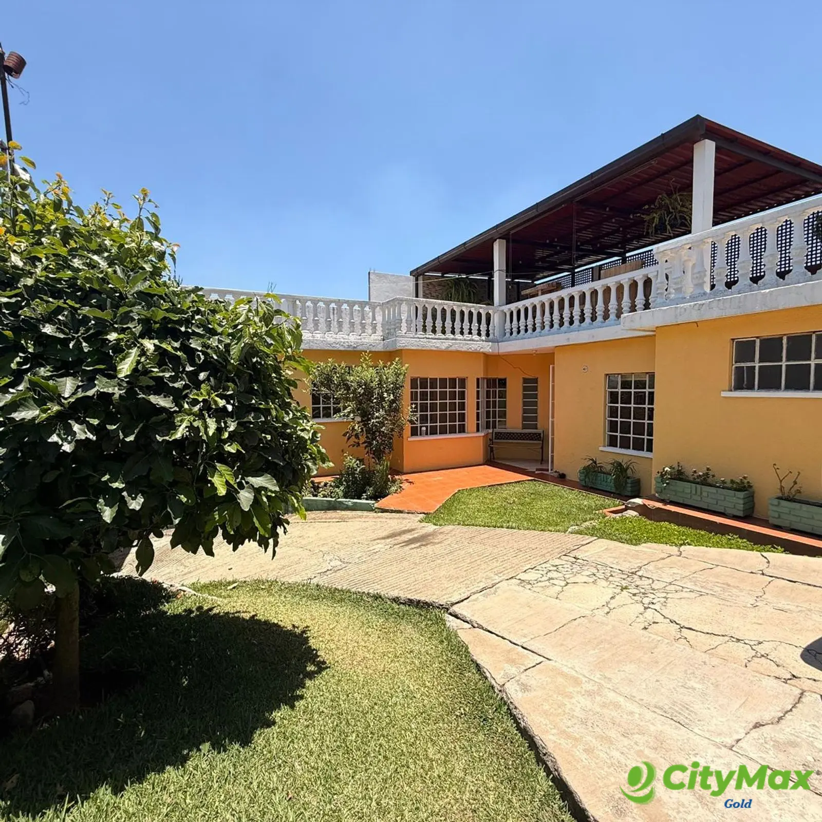 Casa en renta en Pinares de San Cristobal - foto 1