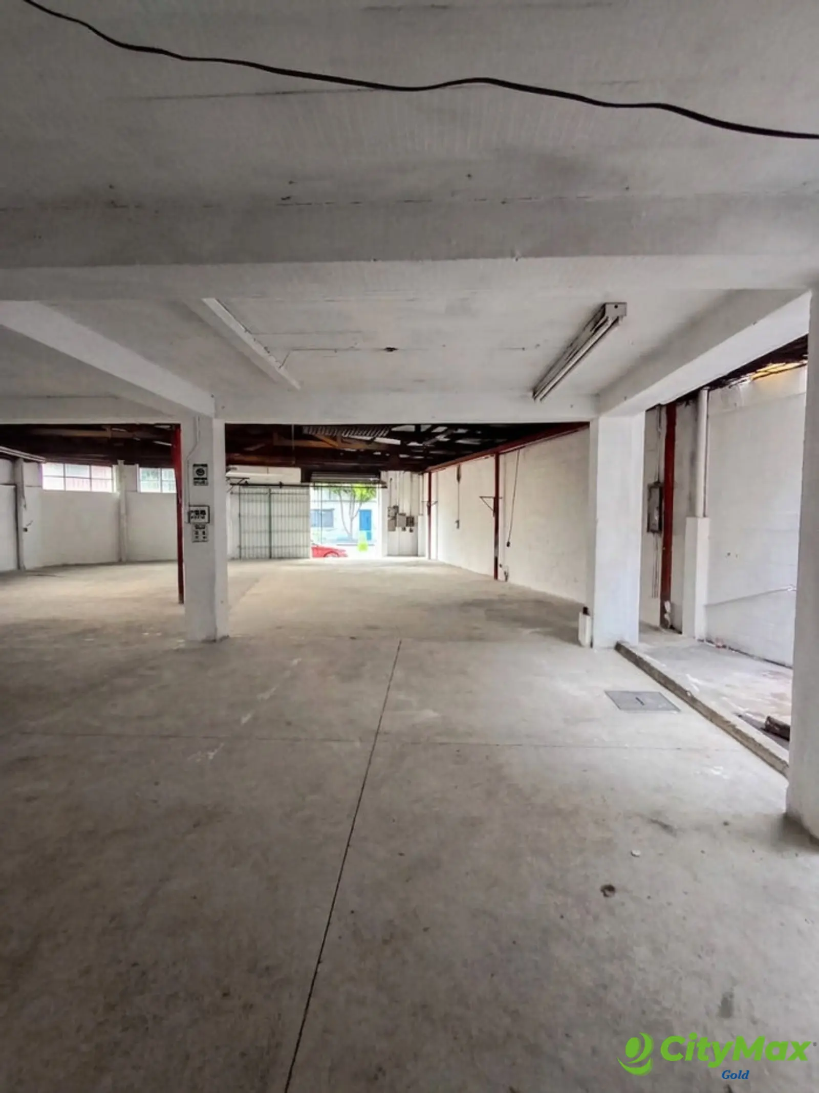 Local Comercial en renta en la Quinta Samayoa zona 7 - foto 1