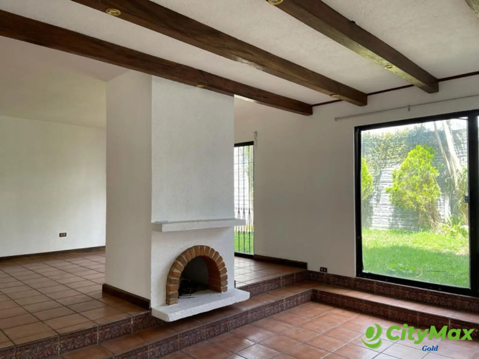Casa amplia en Venta en Los Manantiales San José Pinula - foto 1
