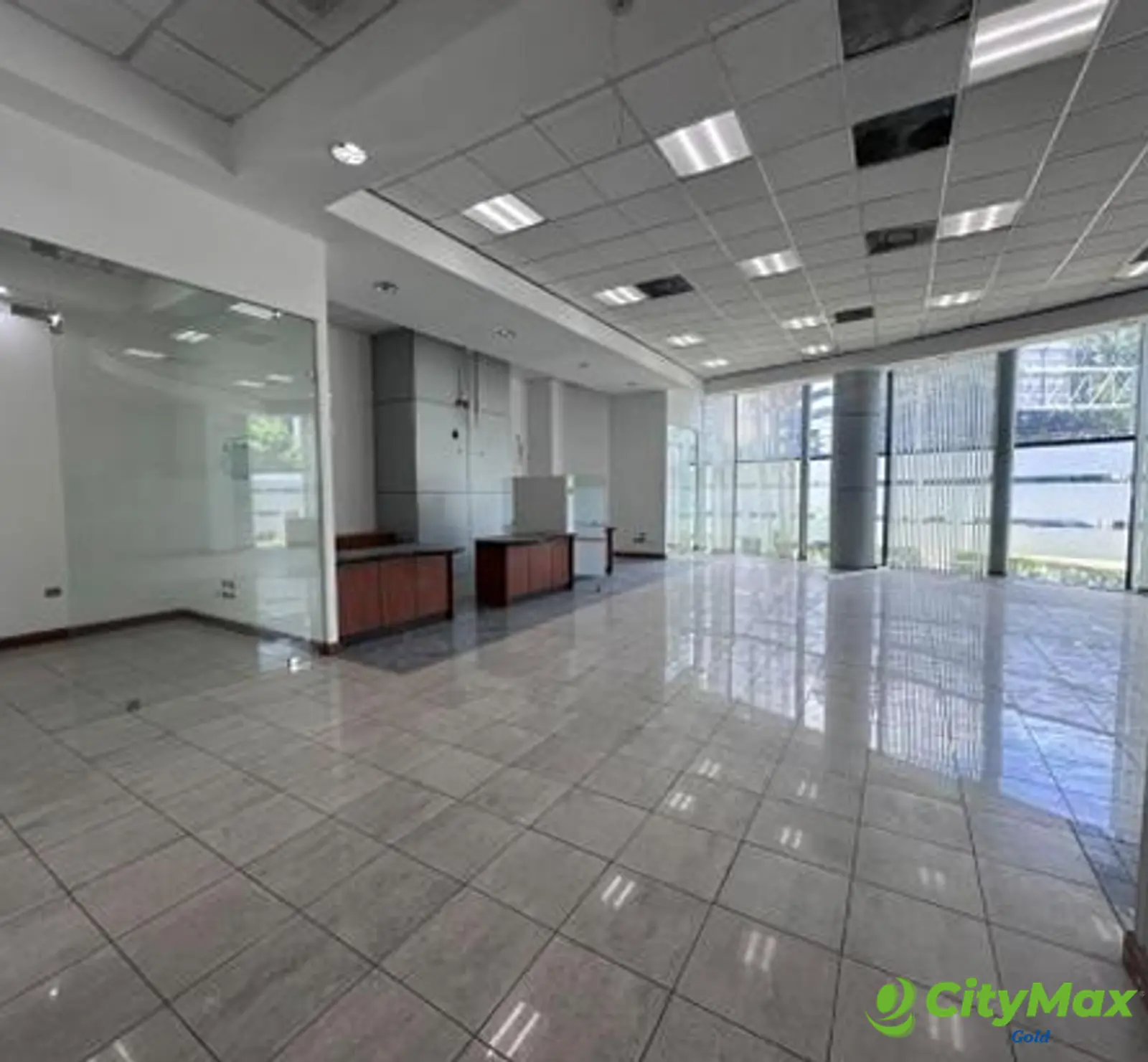 Local Comercial u Oficina en Venta e Zona 10, Guatemala - foto 1