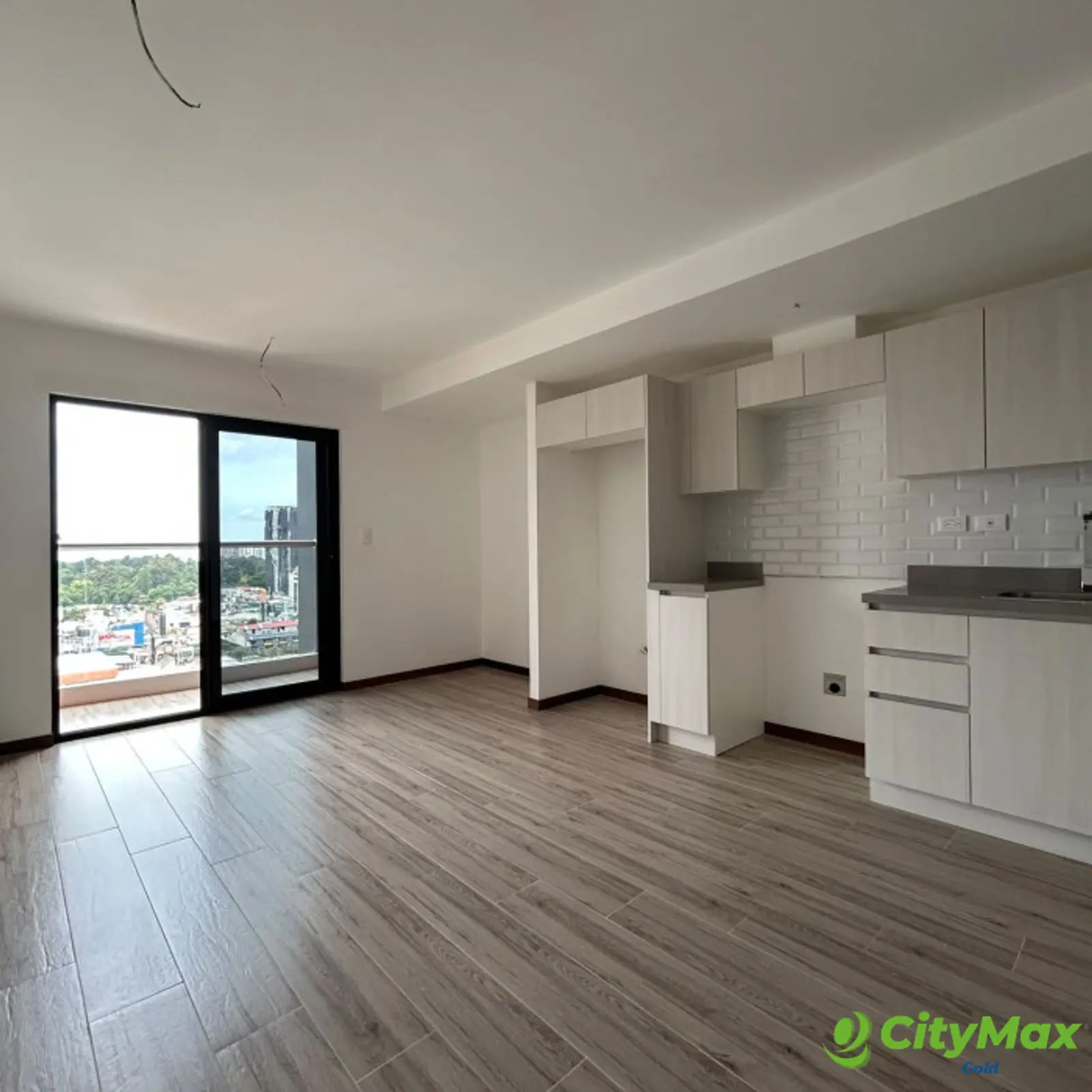 Apartamento en venta en zona 10 - foto 1