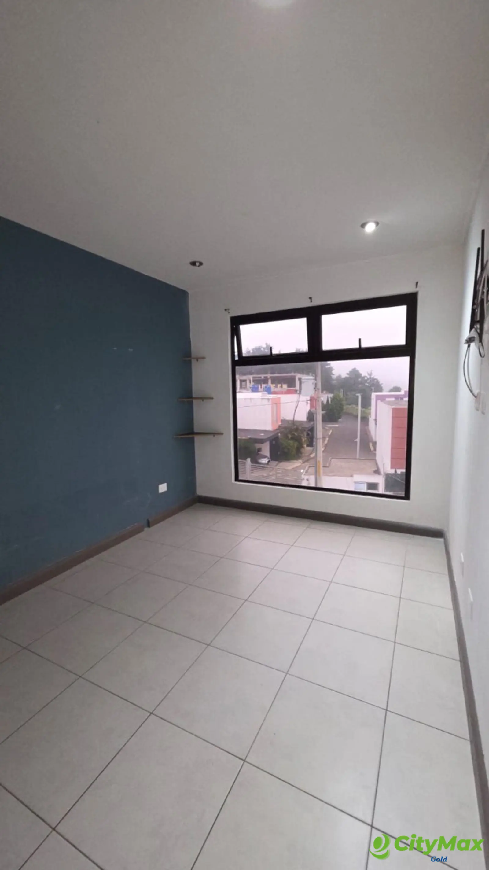 TOWNHOUSE EN VENTA/RENTA CONDOMINIO DE FRAIJANES - foto 7
