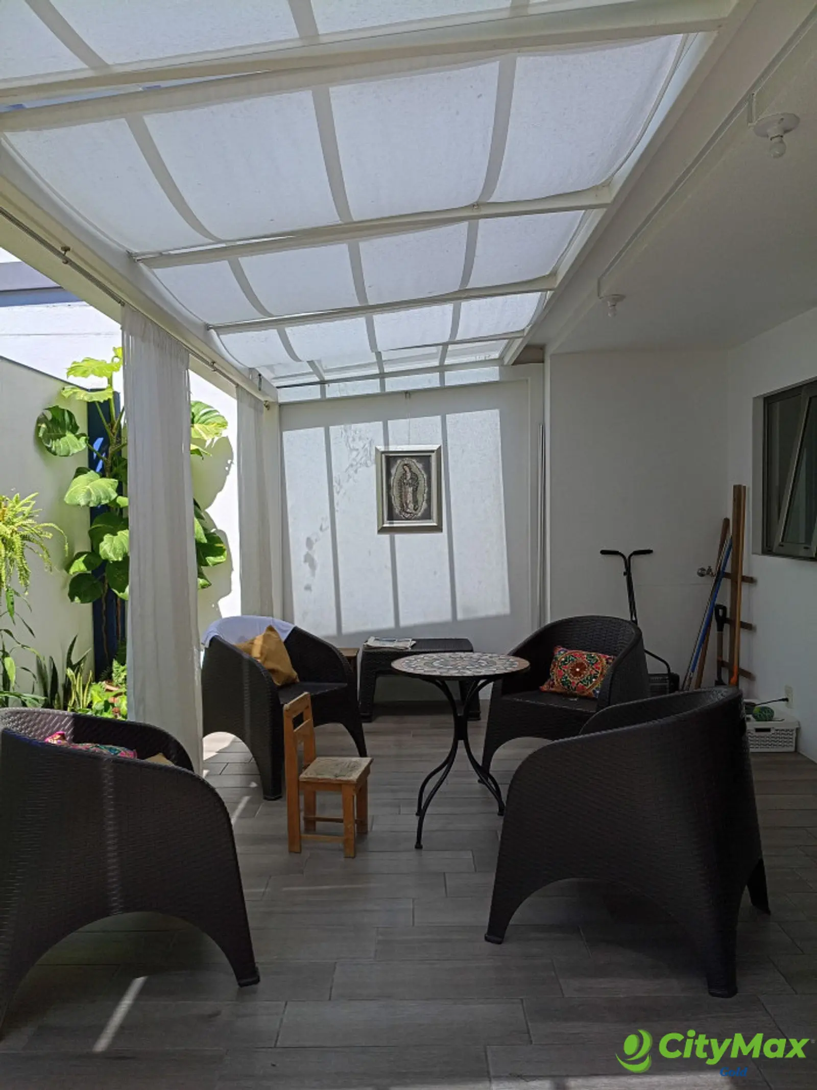 Apartamento en renta con pérgola y jardín en zona 14 - foto 17