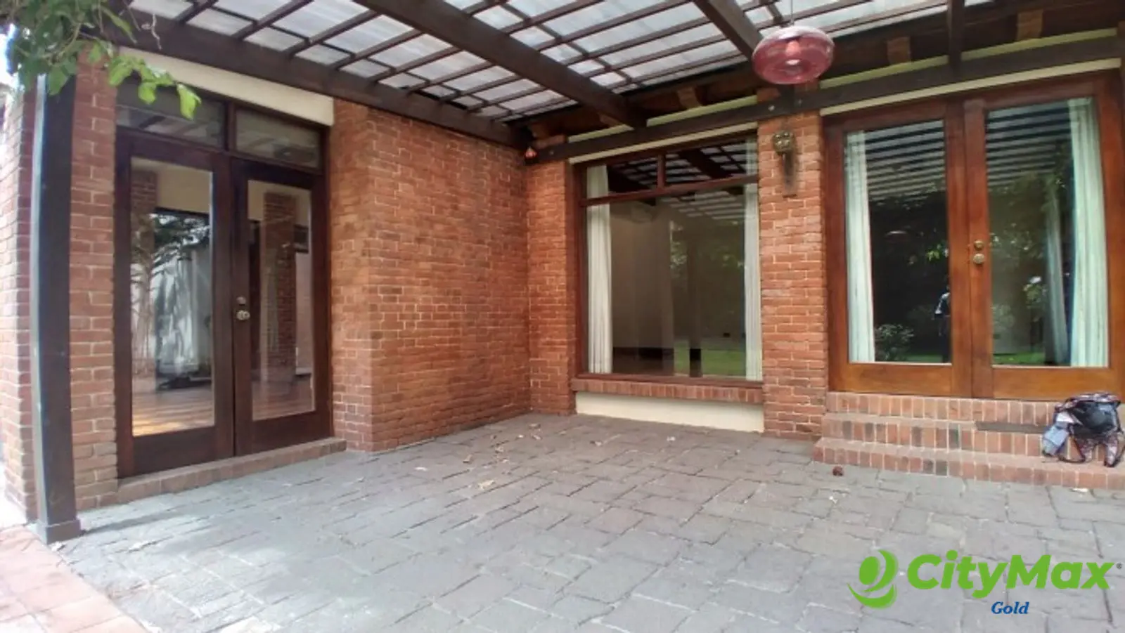 Renta de lujosa Casa amplia en Zona 14 - foto 5