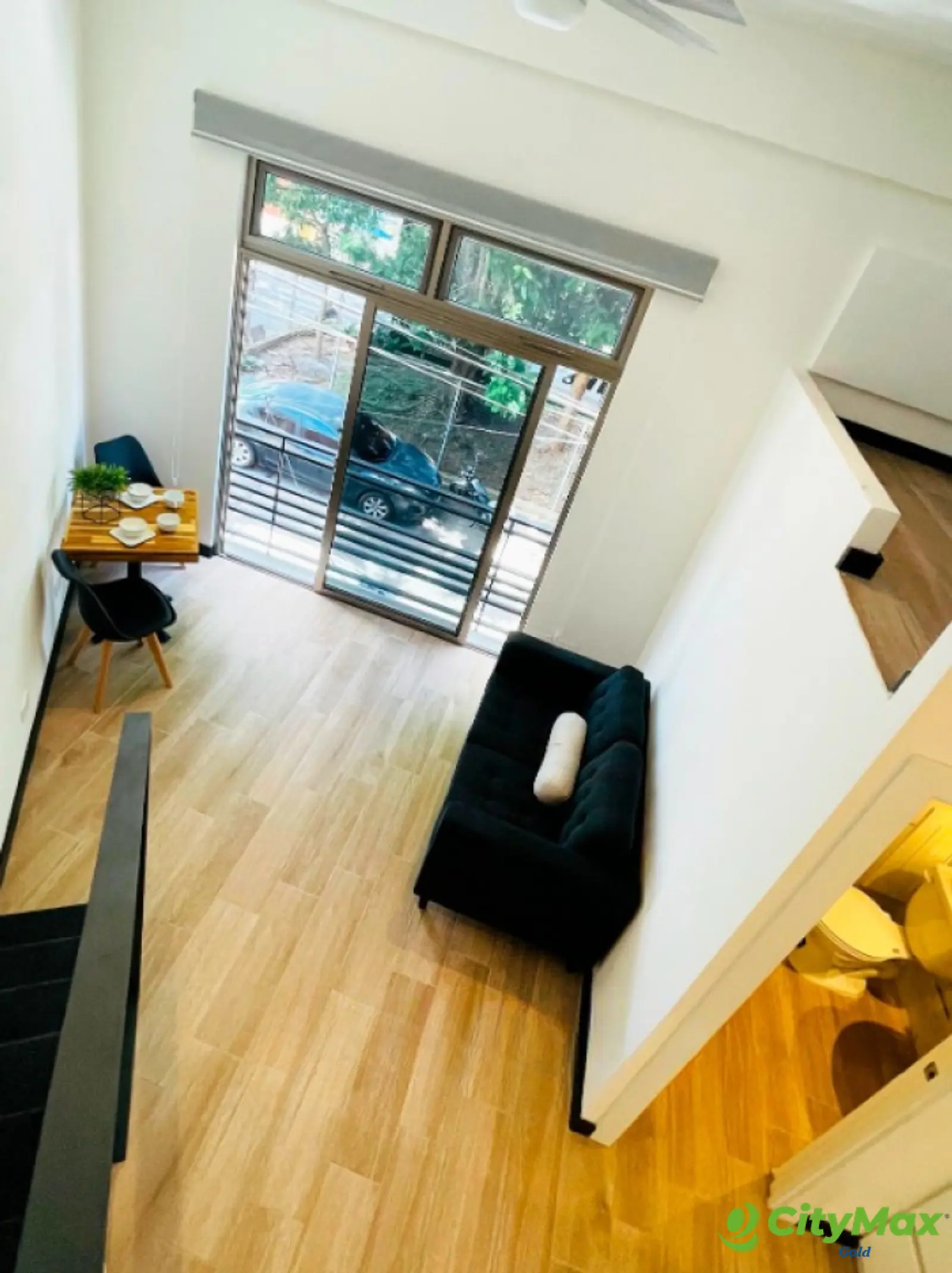 Apartamento amueblado en renta tipo loft en zona 10 - foto 2