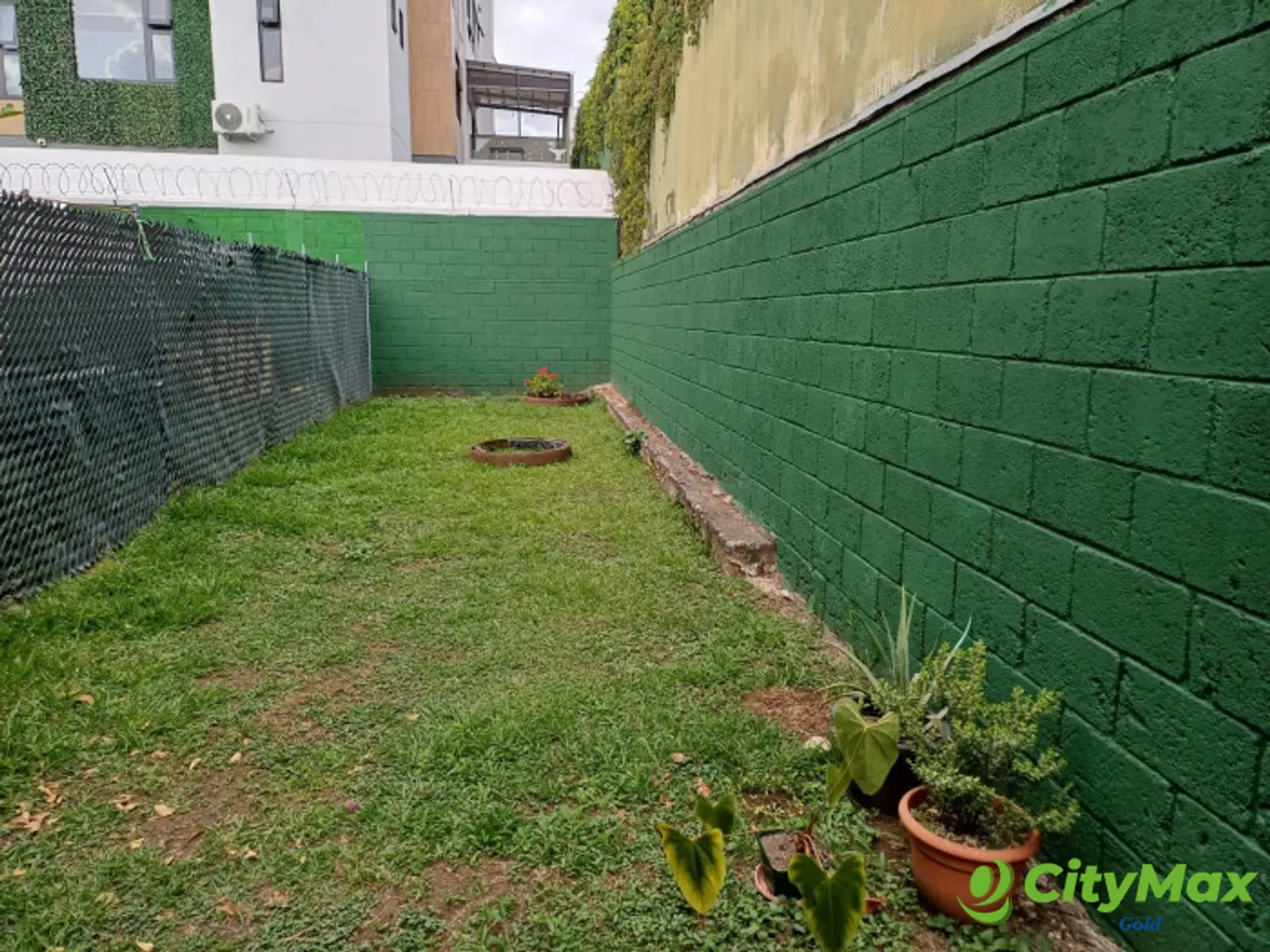 Townhouse con jardín en renta en Vista Hermosa Zona 15 - foto 10
