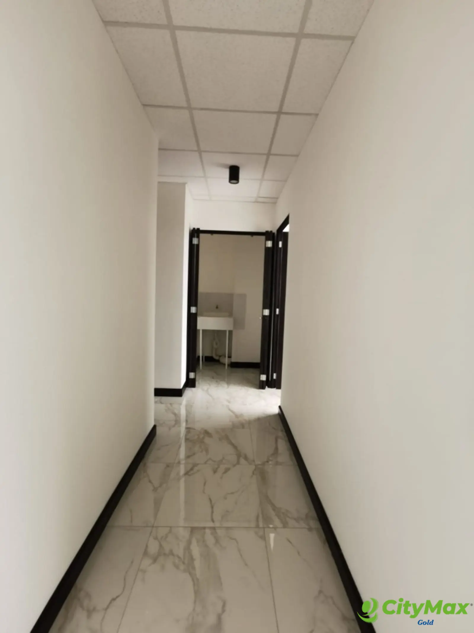 Clinica Medica en Renta Zona 10 Guatemala - foto 7