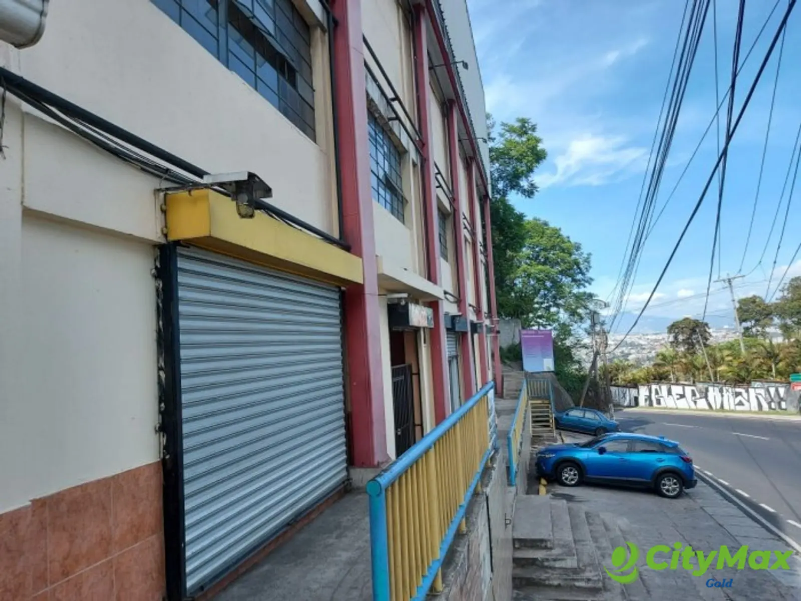 CENTRO COMERCIAL en Venta  en zona 18  - foto 4