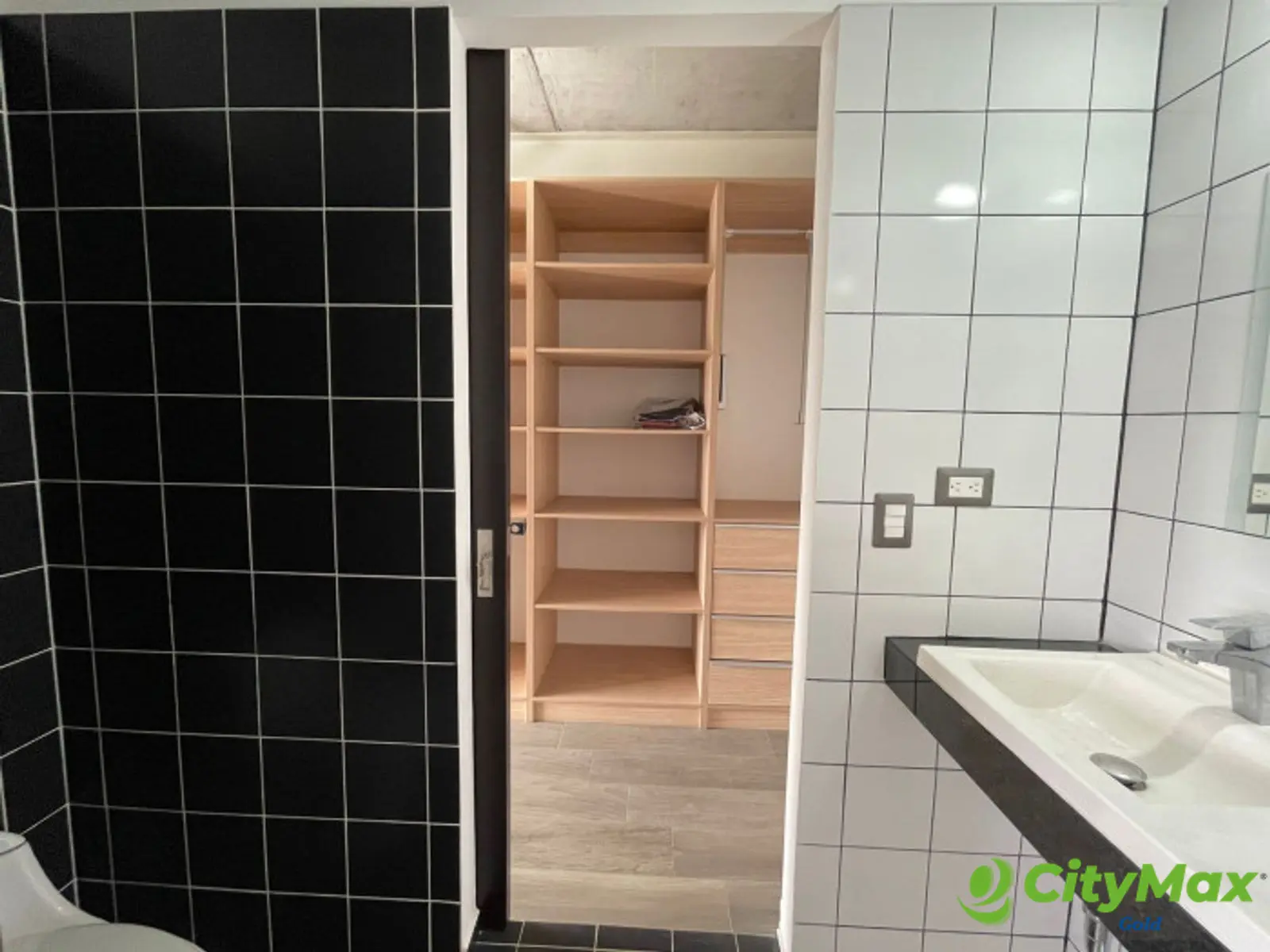 Apartamento en Renta en Shift Zona 16 Guatemala - foto 9