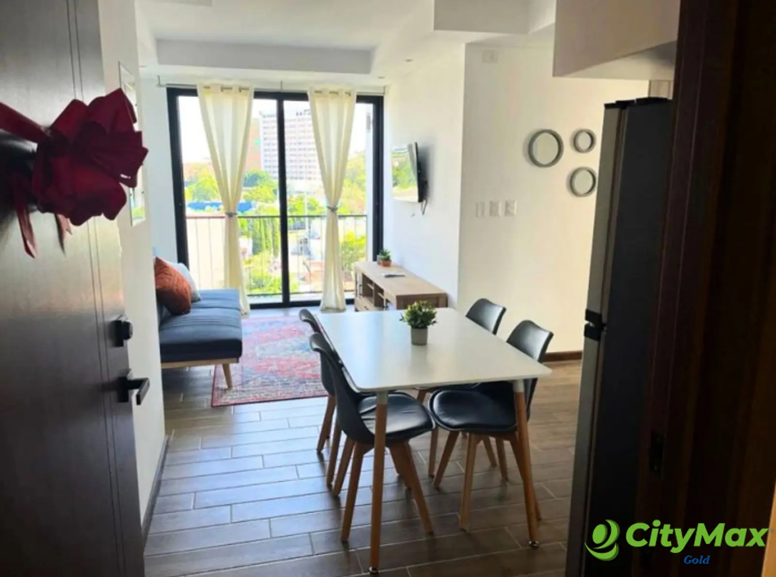 Apartamento amueblado en Renta o Venta en zona 13 - foto 2