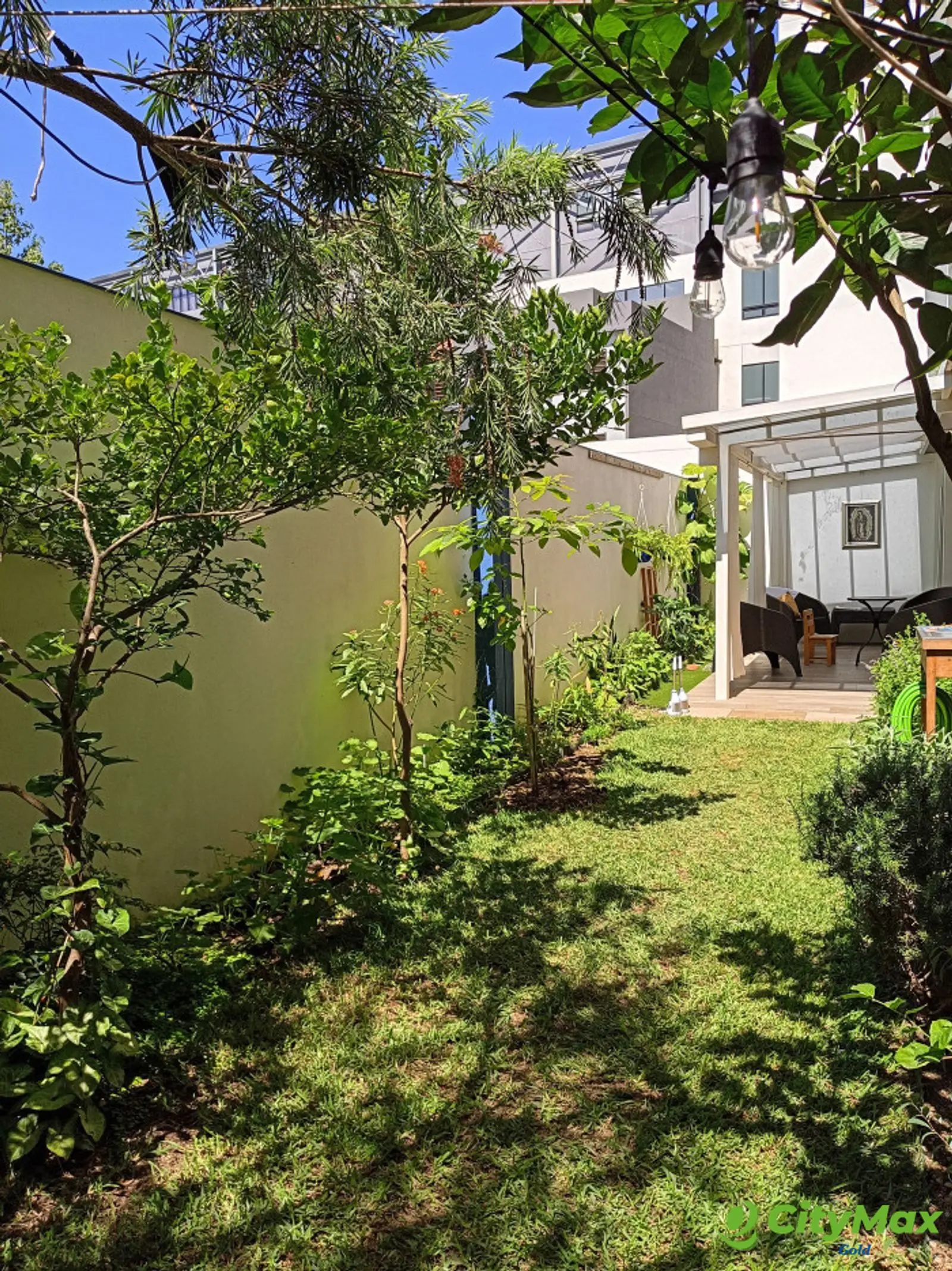 Apartamento en renta con pérgola y jardín en zona 14 - foto 19
