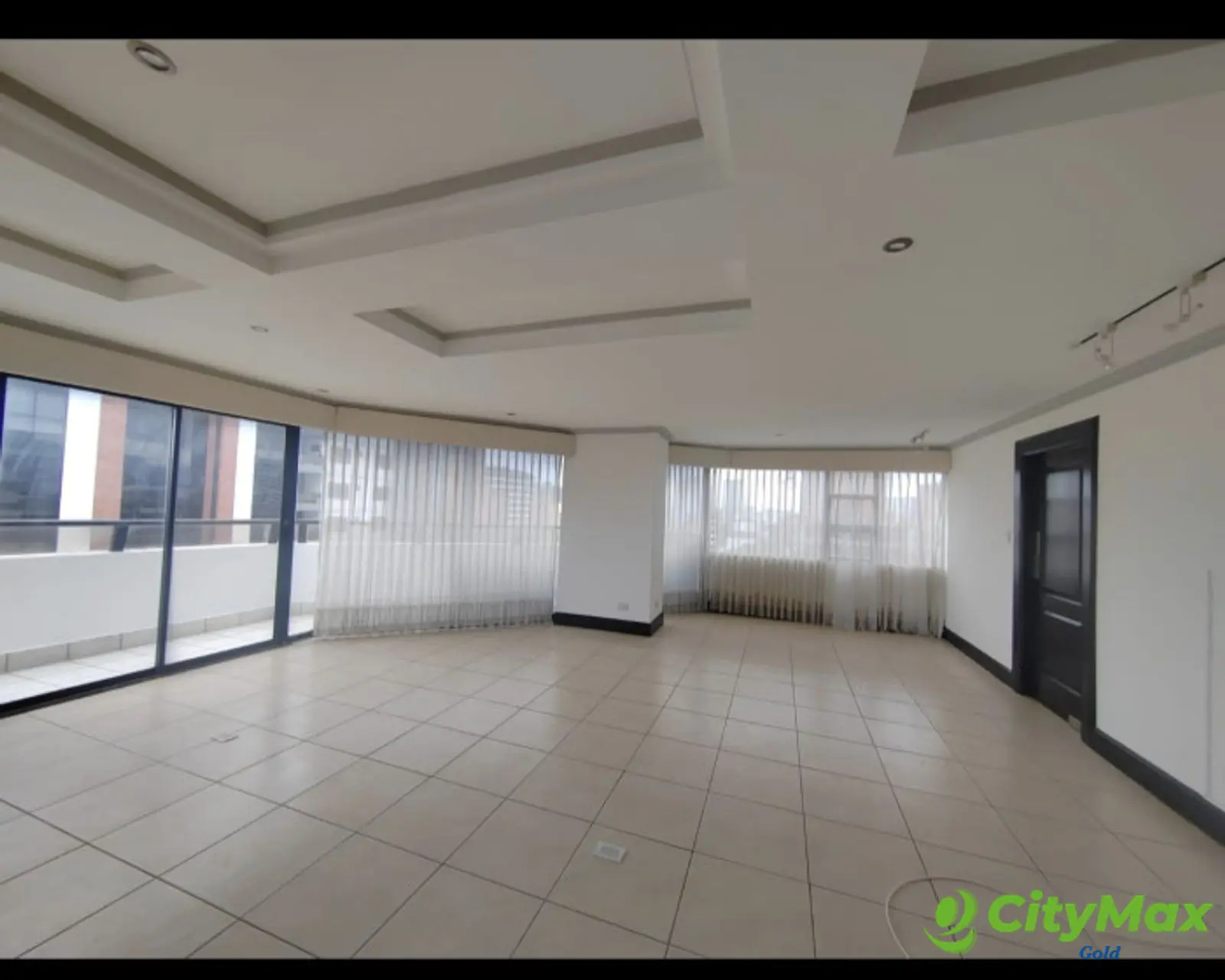 Amplio apartamento para renta en zona 14 - foto 4