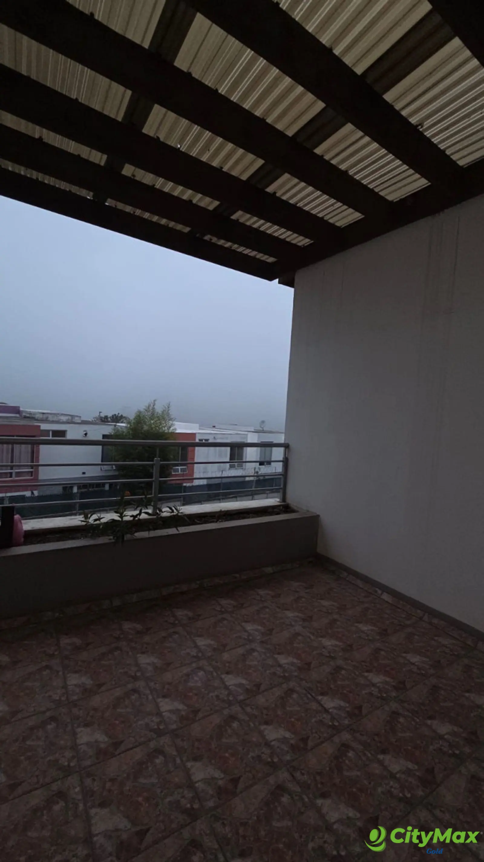 TOWNHOUSE EN VENTA/RENTA CONDOMINIO DE FRAIJANES - foto 4