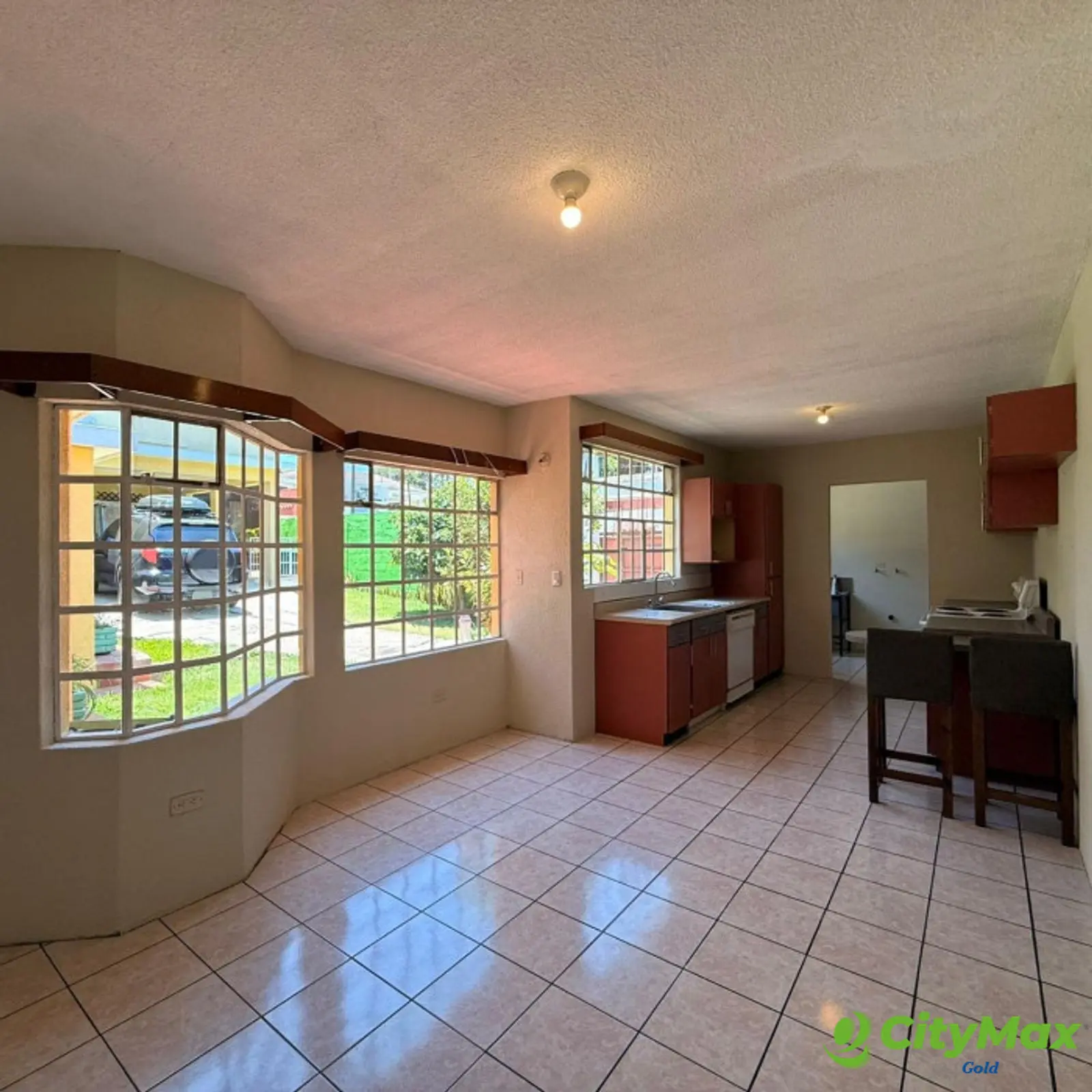 Casa en renta en Pinares de San Cristobal - foto 7