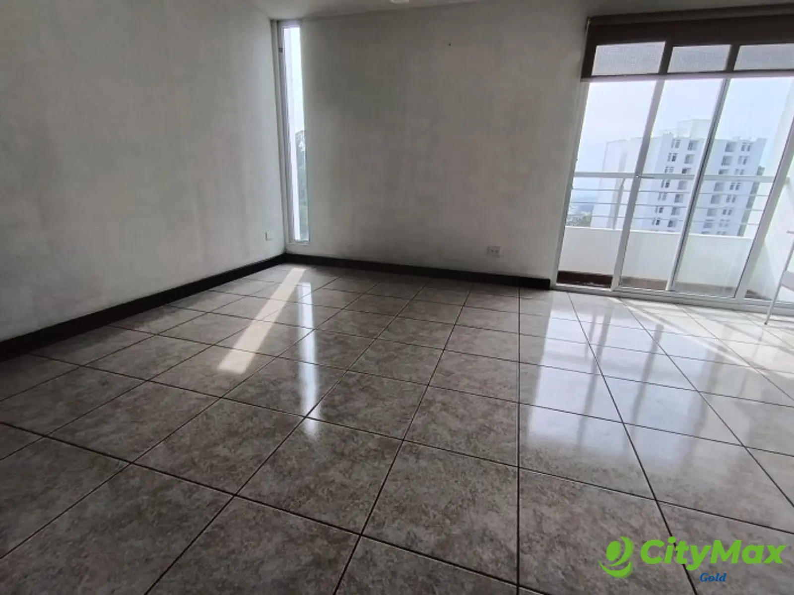 Apartamento en venta en Condominio de zona 11 de Mixco. - foto 2