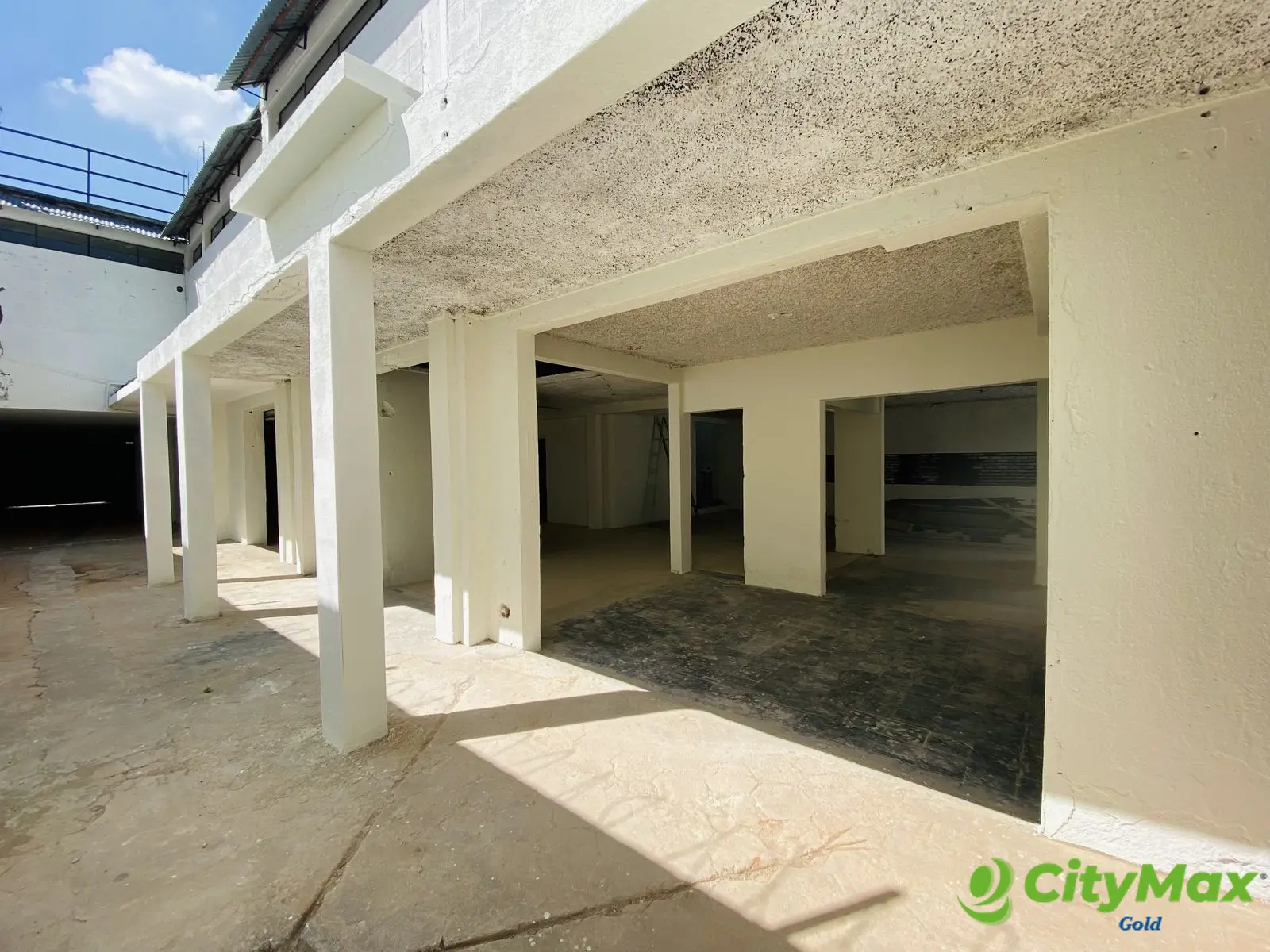 Propiedad comercial en Alquiler, Zona 9 Guatemala. - foto 9