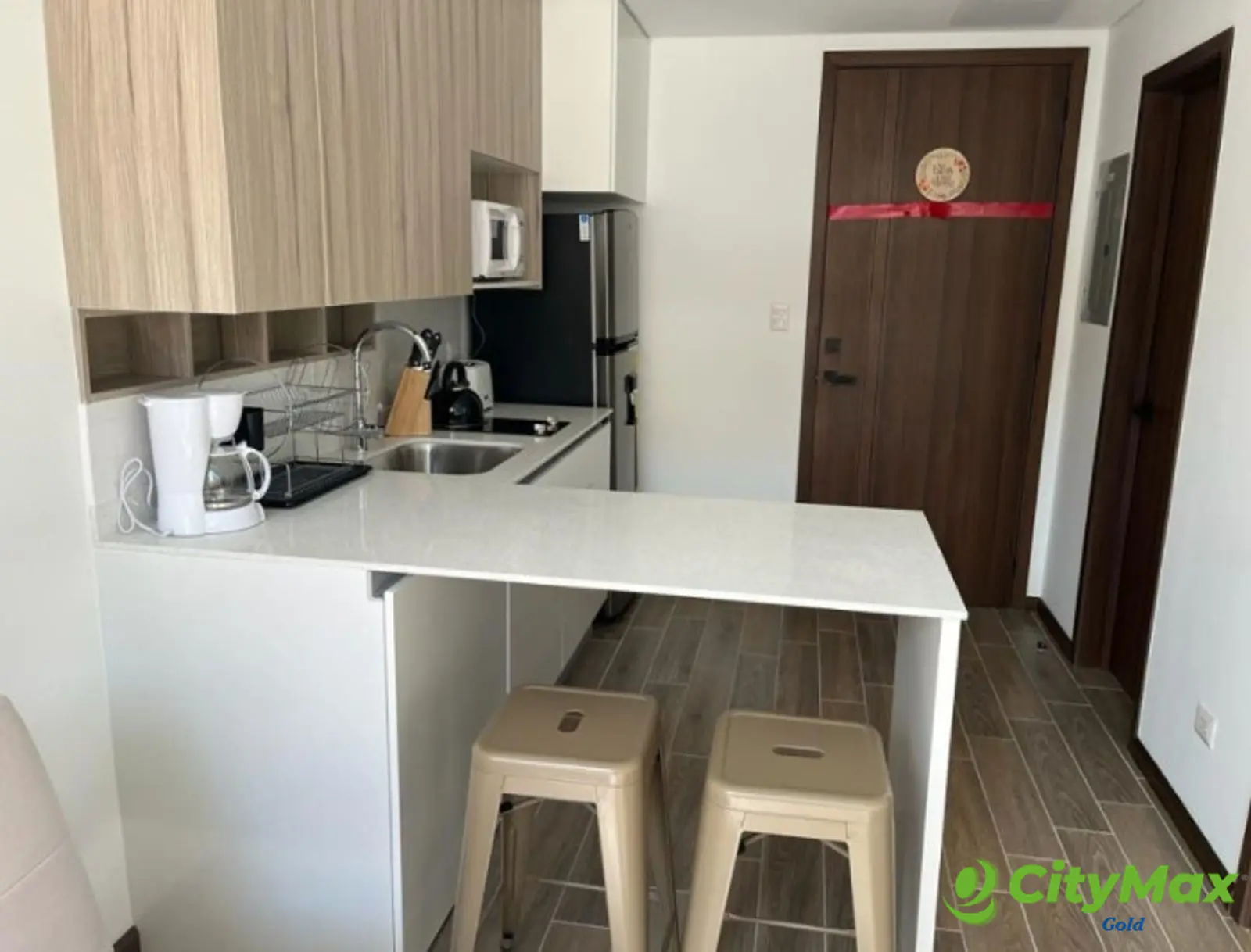 Apartamento con terraza en Renta o Venta en zona 13 - foto 2