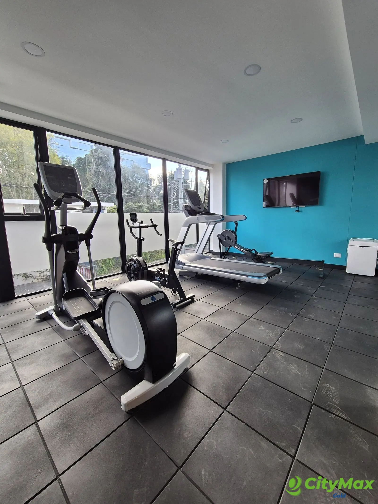 Apartamento en alquiler o venta en zona 10 - foto 9