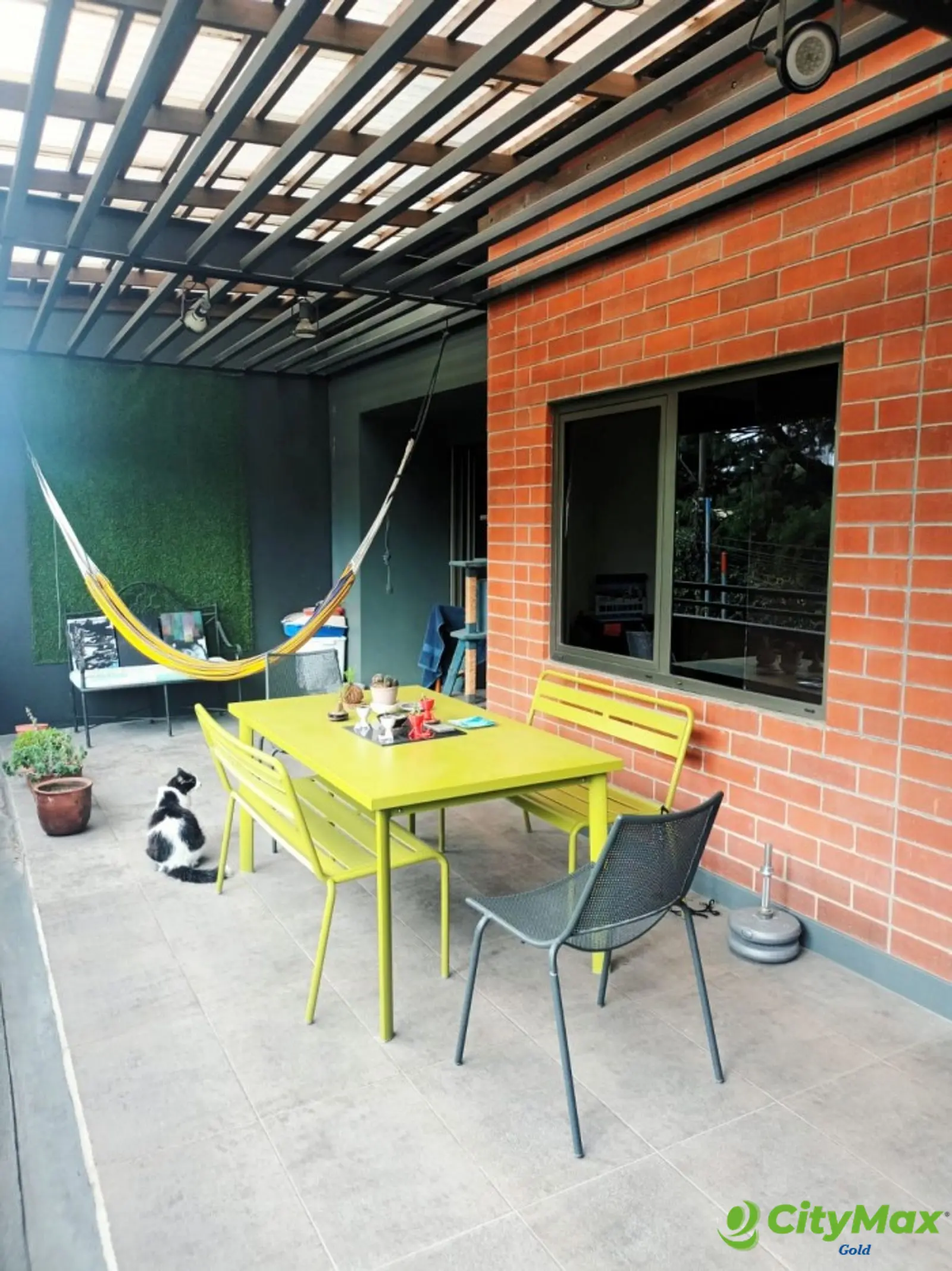 Apartamento en renta zona 10 amueblado con terraza - foto 5
