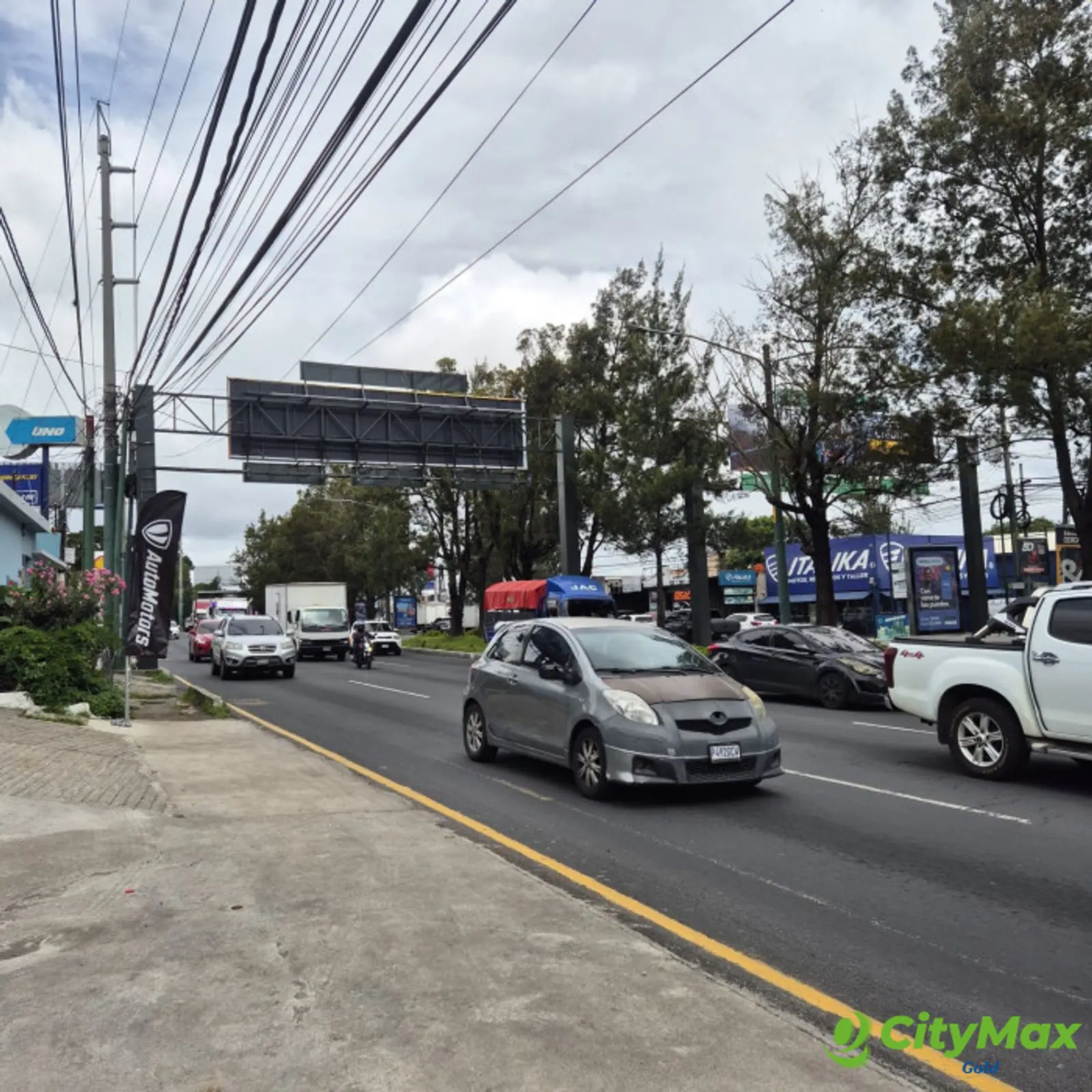 Ofibodega eficiente en Alquiler en la Calzada Roosevelt - foto 6