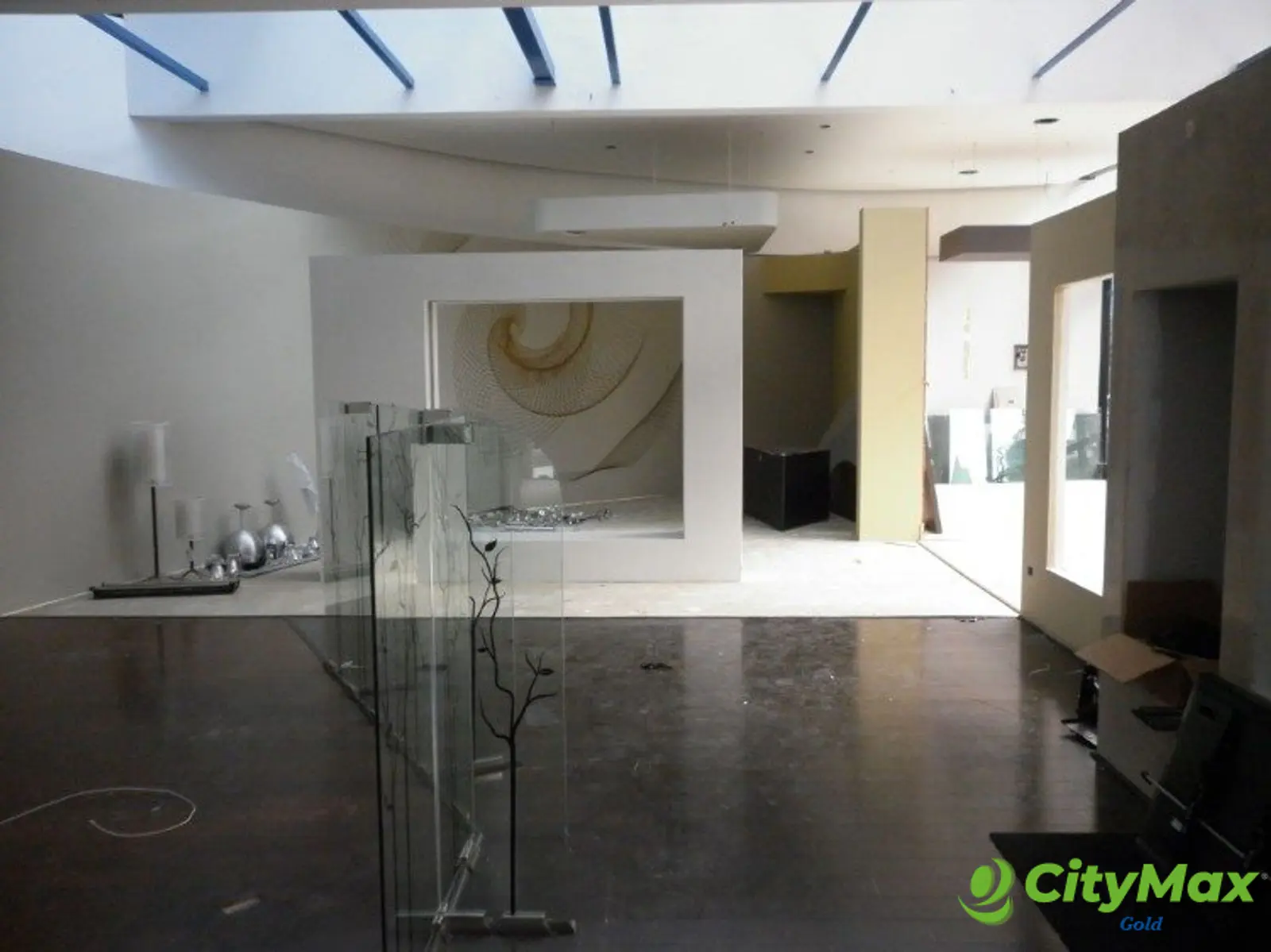 Vendo Local para inversión en Venta en zona 10 - foto 2