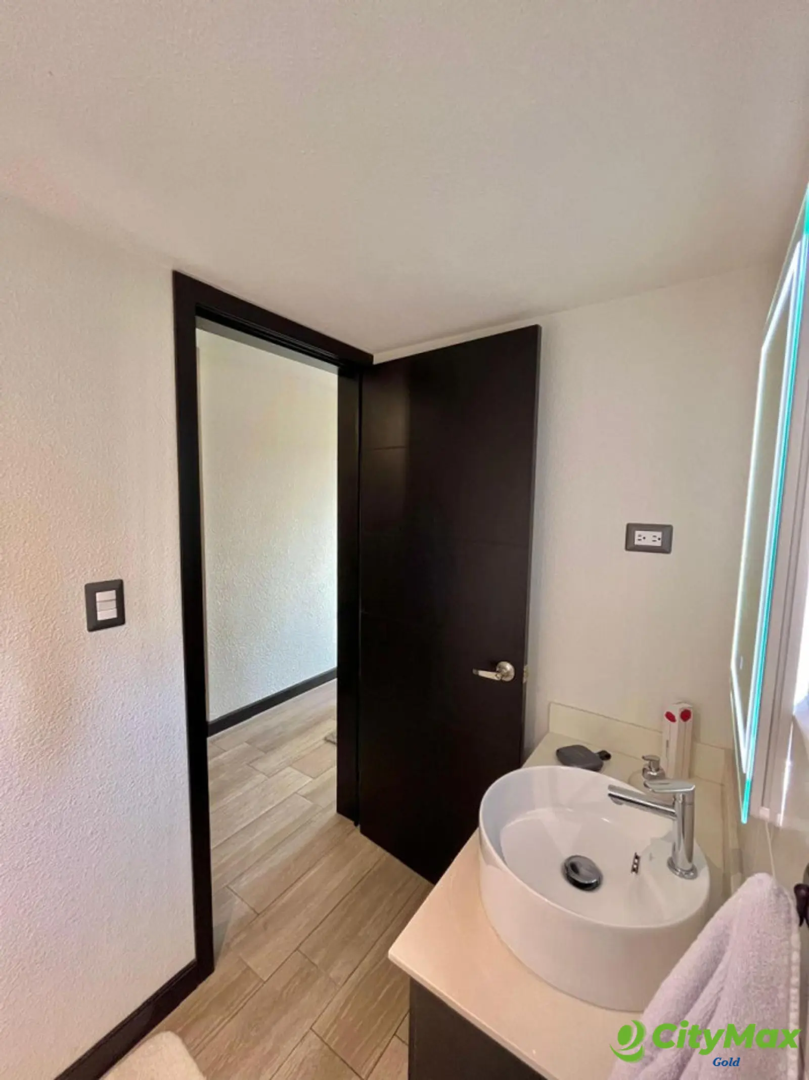 Apartamento en venta en Mariscal Zona 11 - foto 12