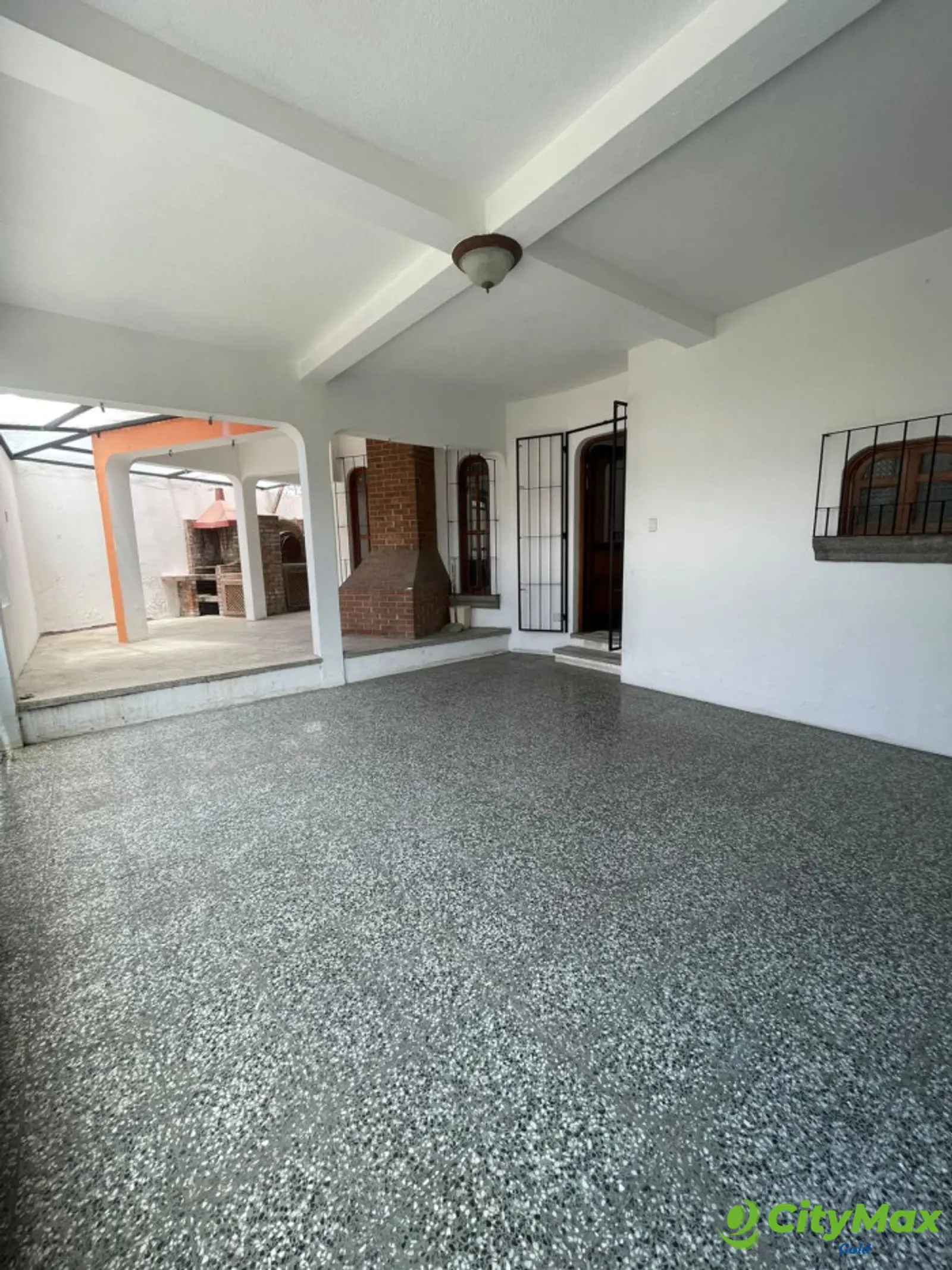 Casa en Venta en Calzada San Juan, Zona 7  - foto 2