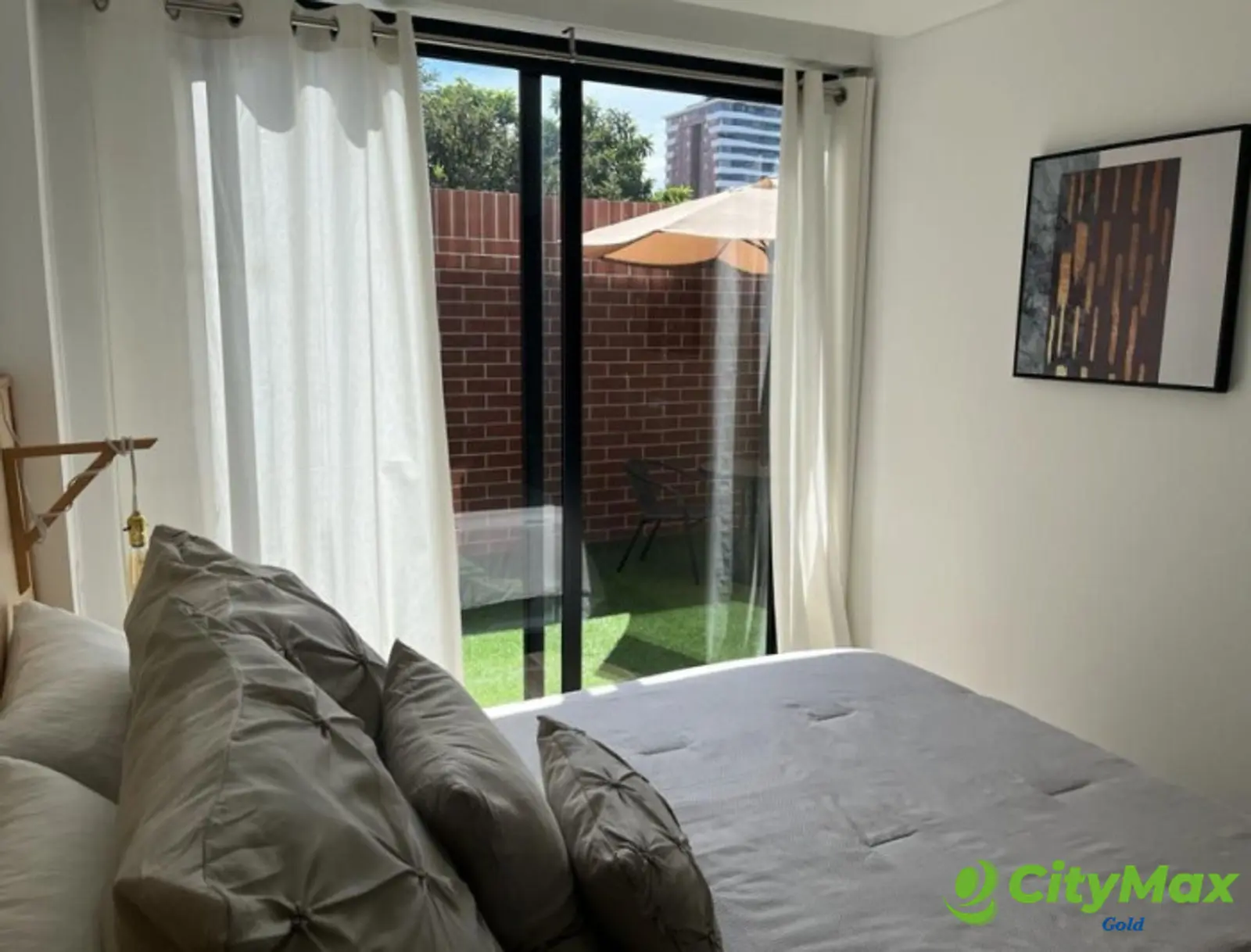 Apartamento con terraza en Renta o Venta en zona 13 - foto 4