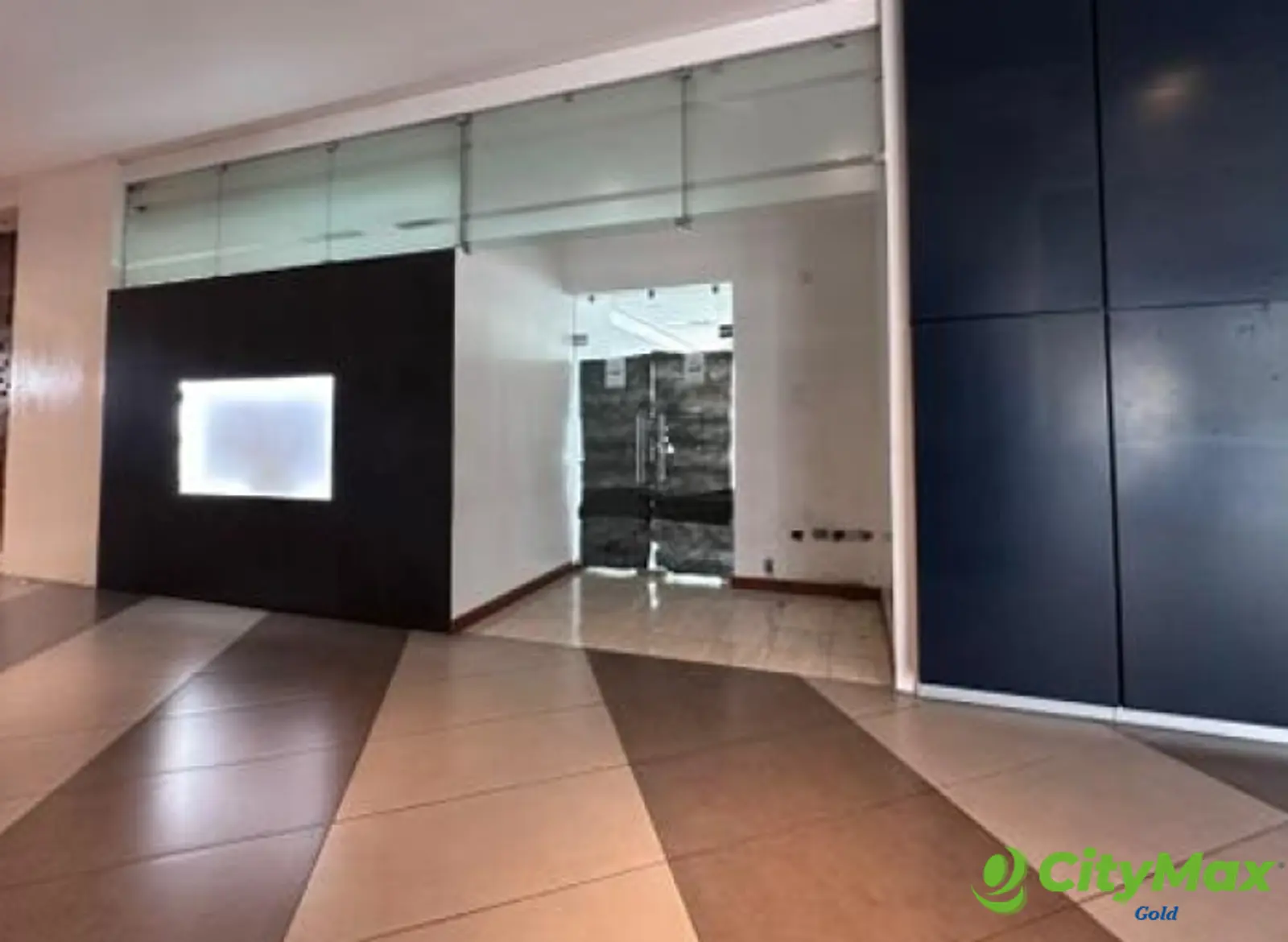 Local Comercial u Oficina en Venta e Zona 10, Guatemala - foto 2