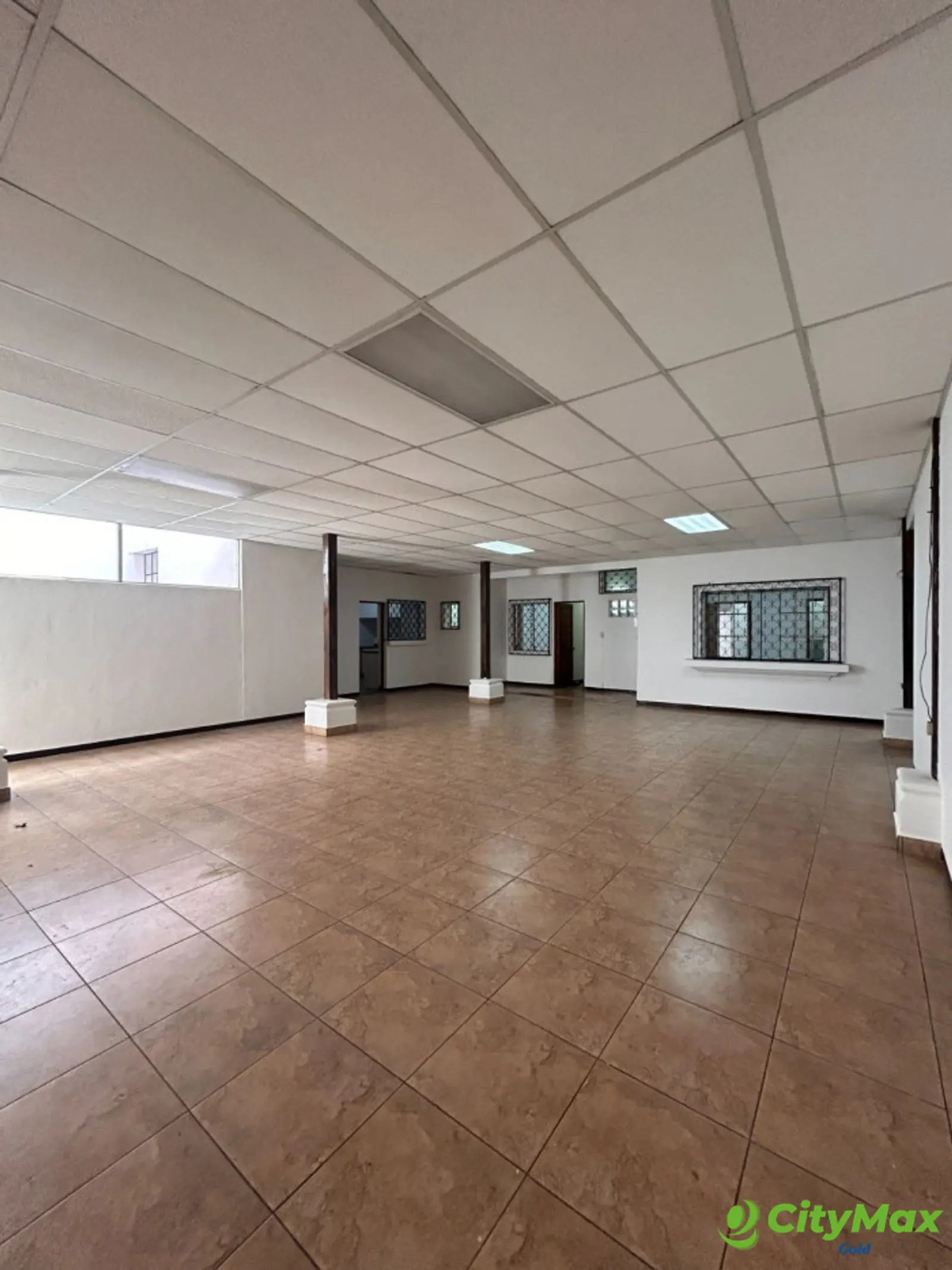 Casa para Oficinas en Alquiler en Zona 10 Guatemala - foto 7