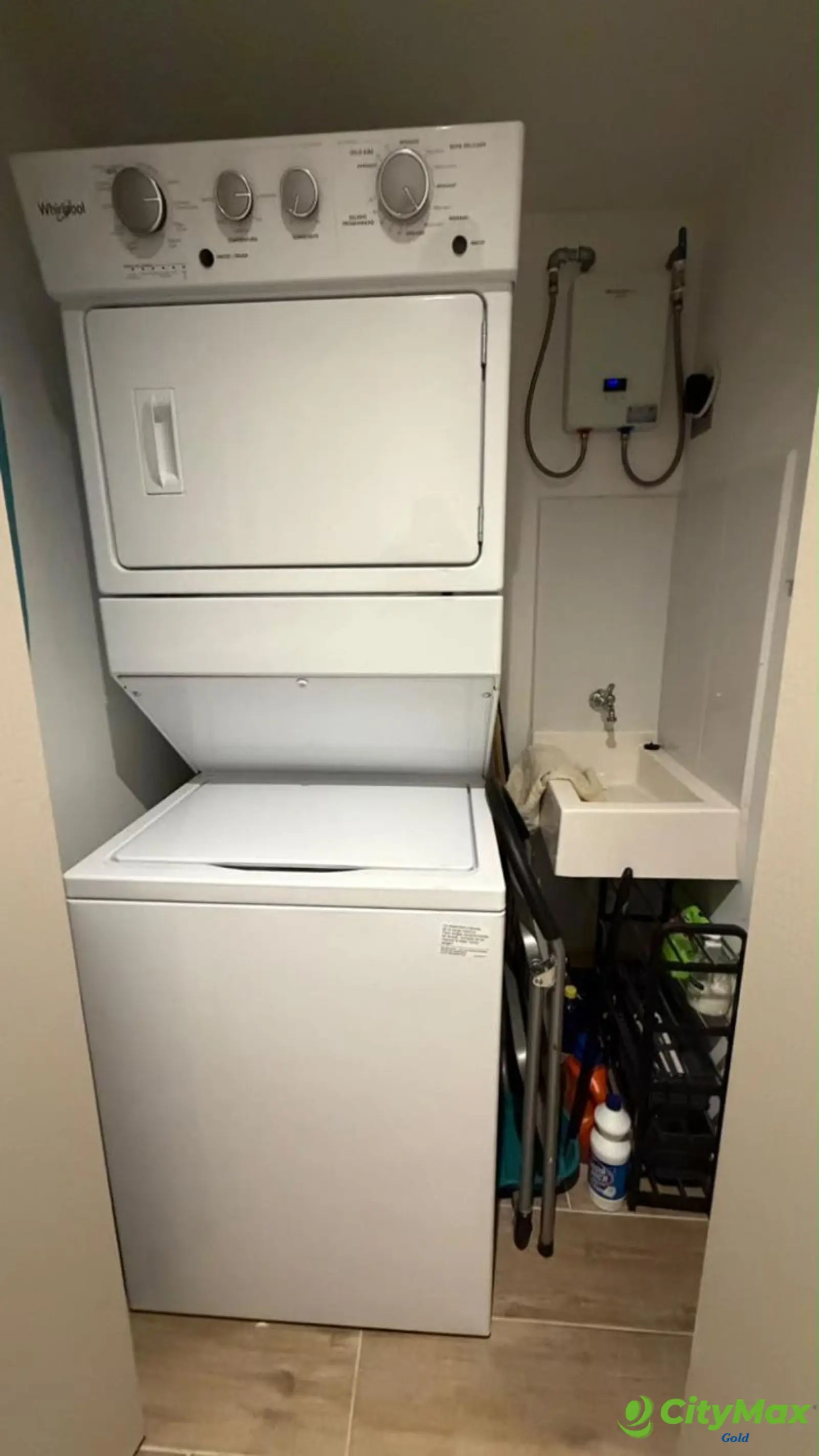 Apartamento amueblado y equipado en alquiler en  Zona 4 - foto 9