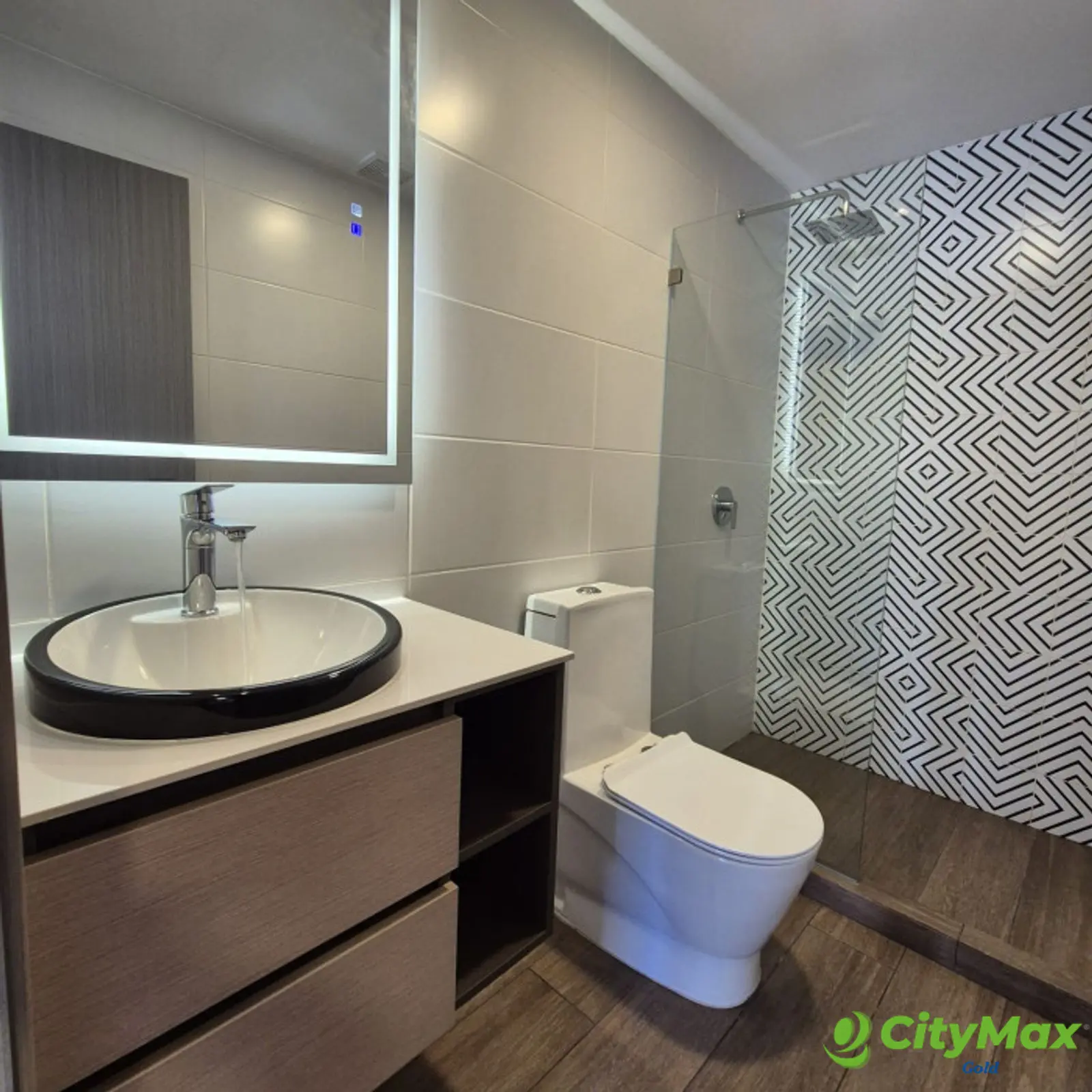 Apartamento en Venta en Zona 16, Ciudad de Guatemala - foto 8