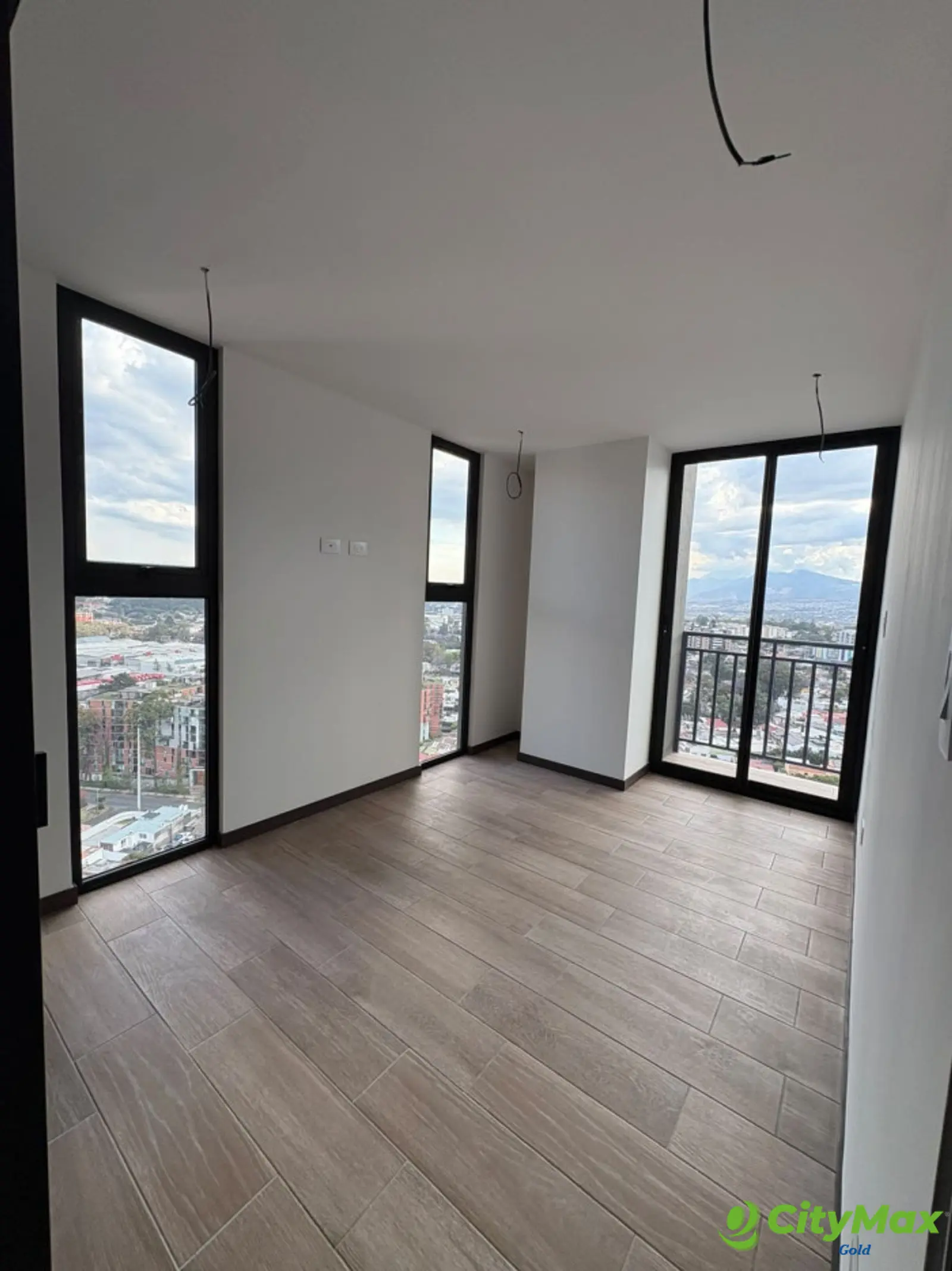 Apartamento en Renta ALTAIRE Zona 11 Mariscal - foto 5