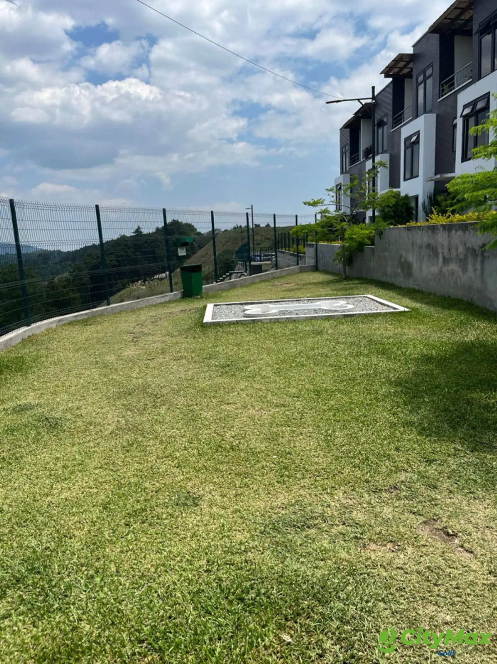 TOWNHOUSE EN VENTA/RENTA CONDOMINIO DE FRAIJANES - foto 11