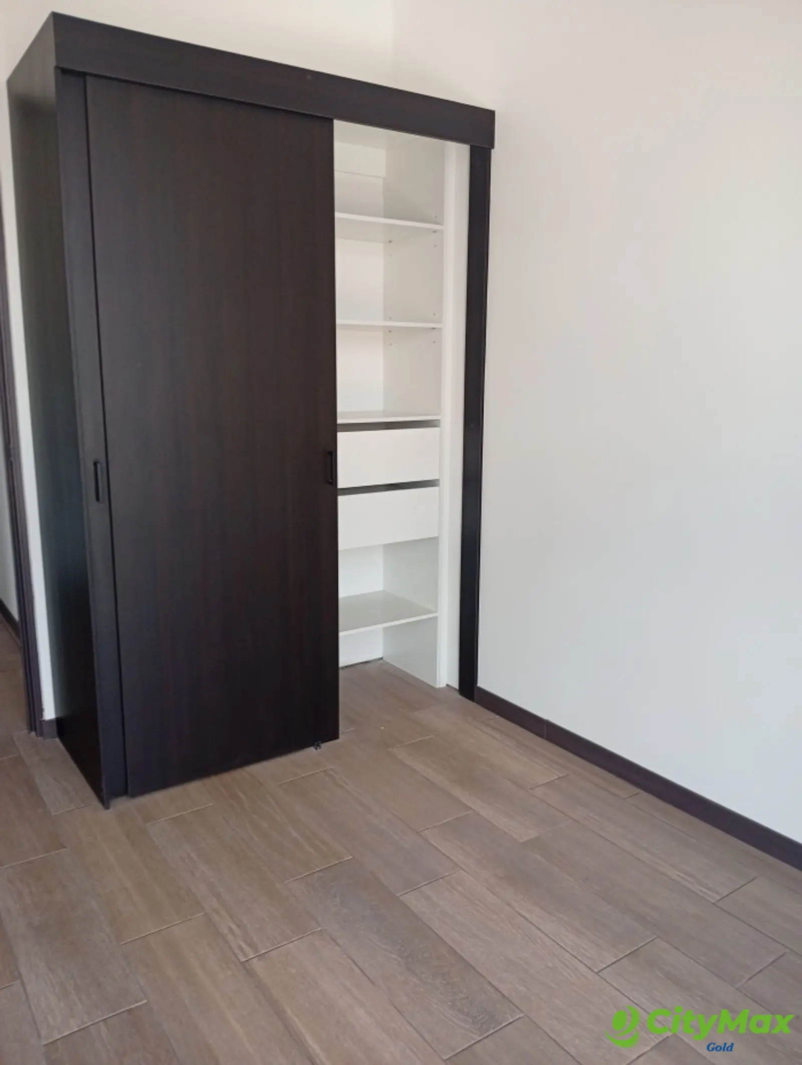 Apartamento en venta en Mariscal Zona 11 - foto 15