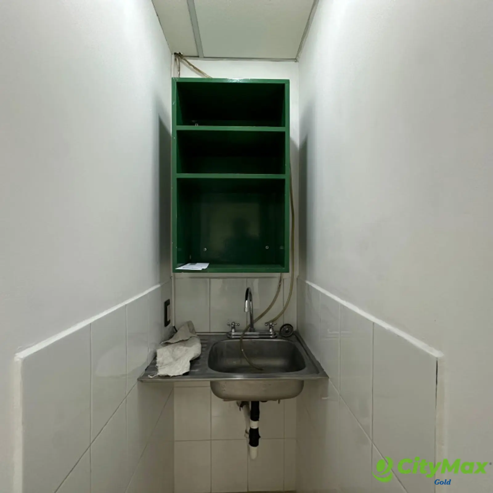 Oficina en Venta Para Inversión en Zona 10 - foto 6