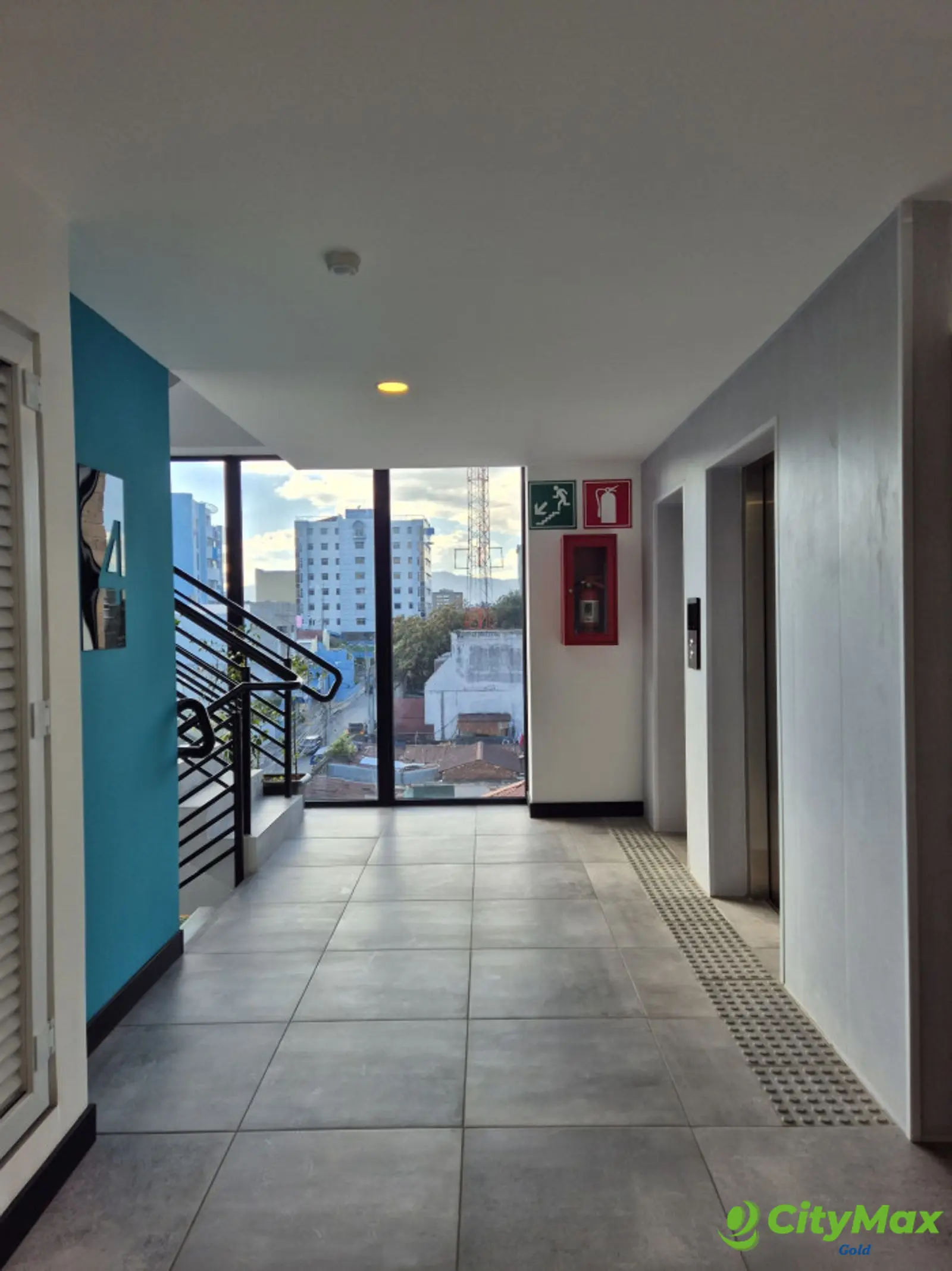 Apartamento en alquiler o venta en zona 10 - foto 11
